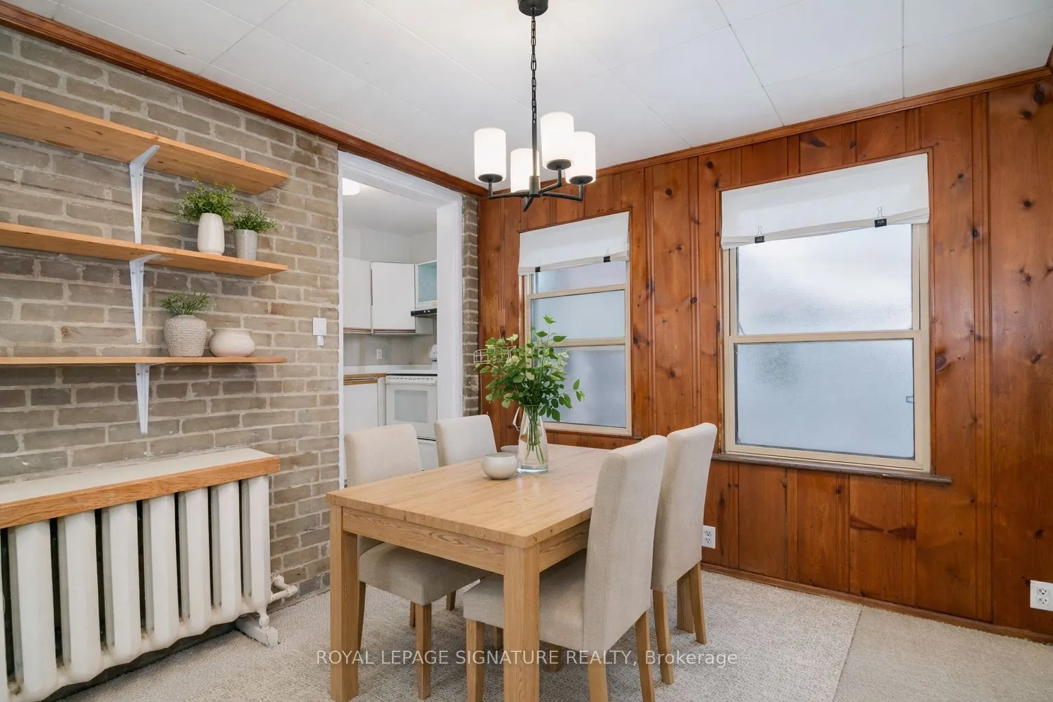 27 Hillsboro Avenue
