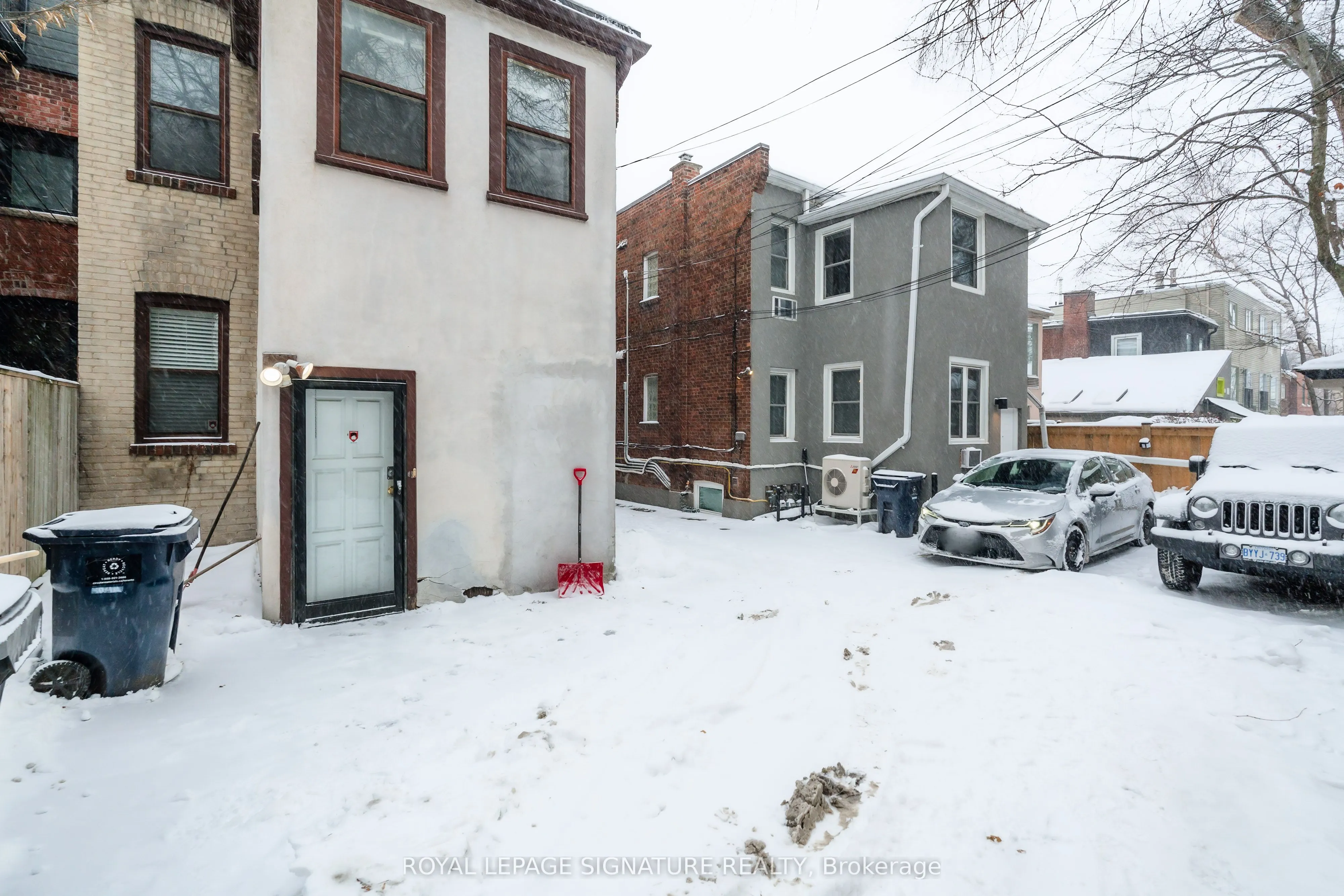27 Hillsboro Avenue