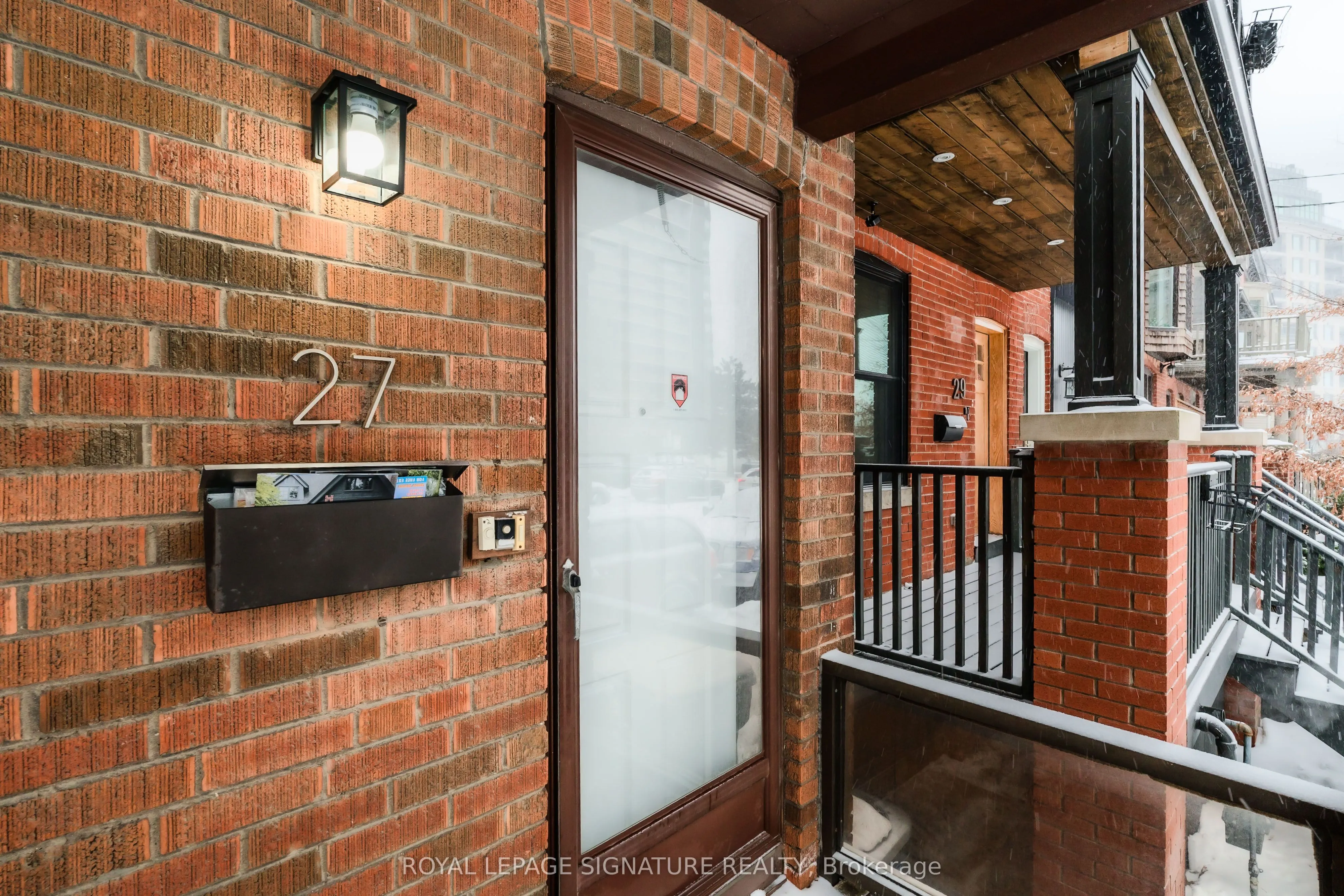 27 Hillsboro Avenue