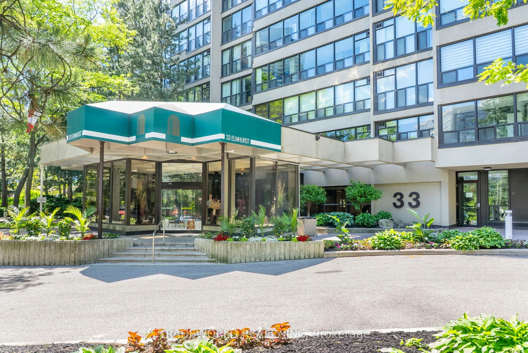 33 Elmhurst Avenue #1803