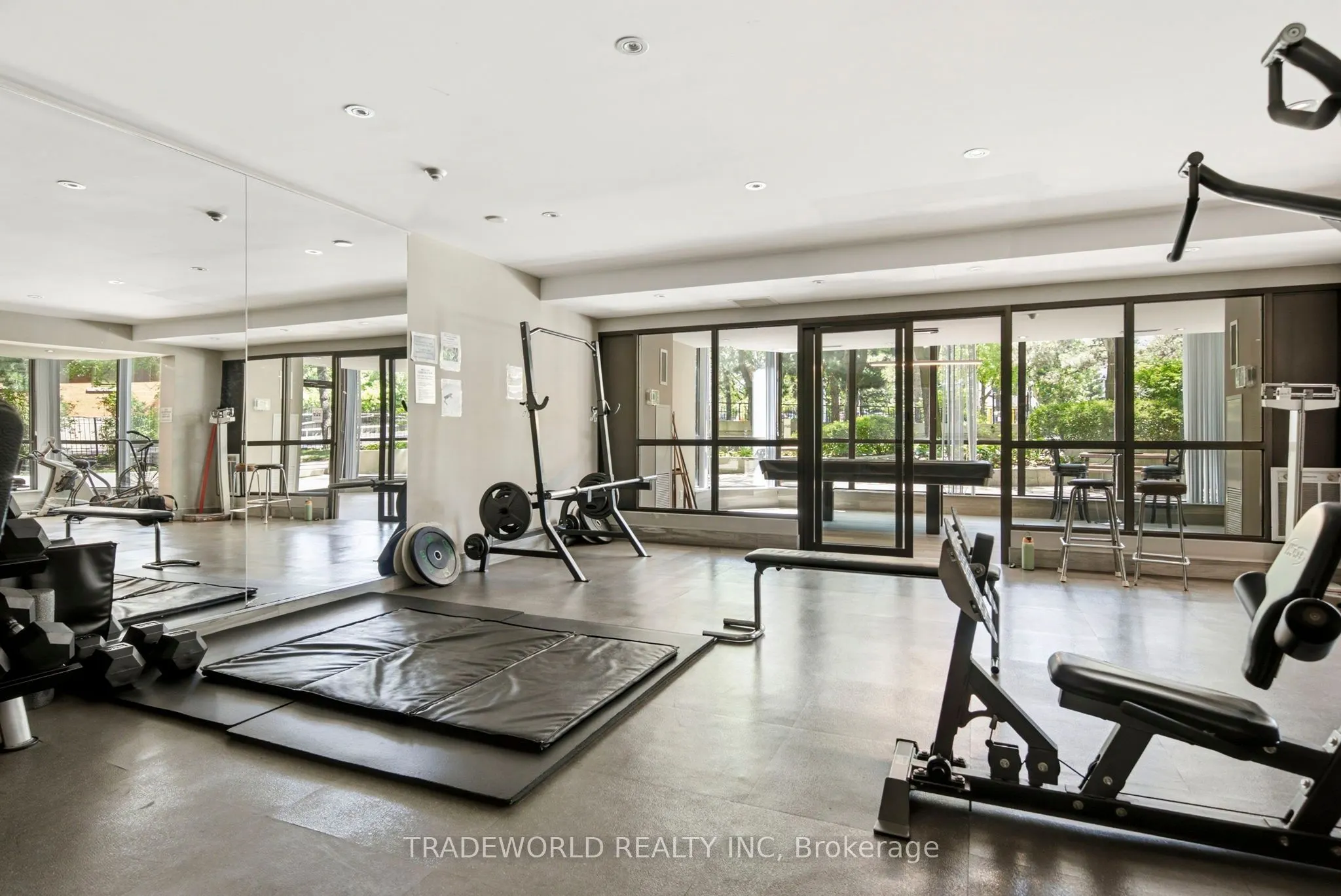33 Elmhurst Avenue #1803
