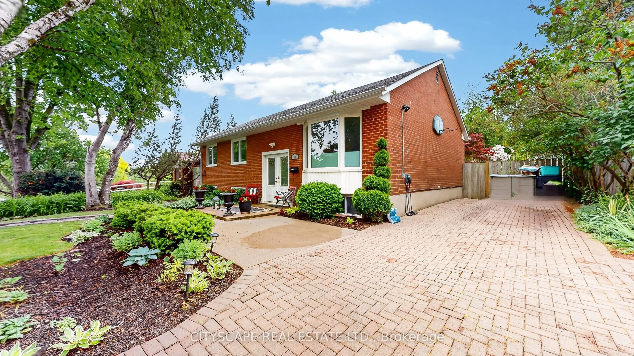 79 Paperbirch Drive