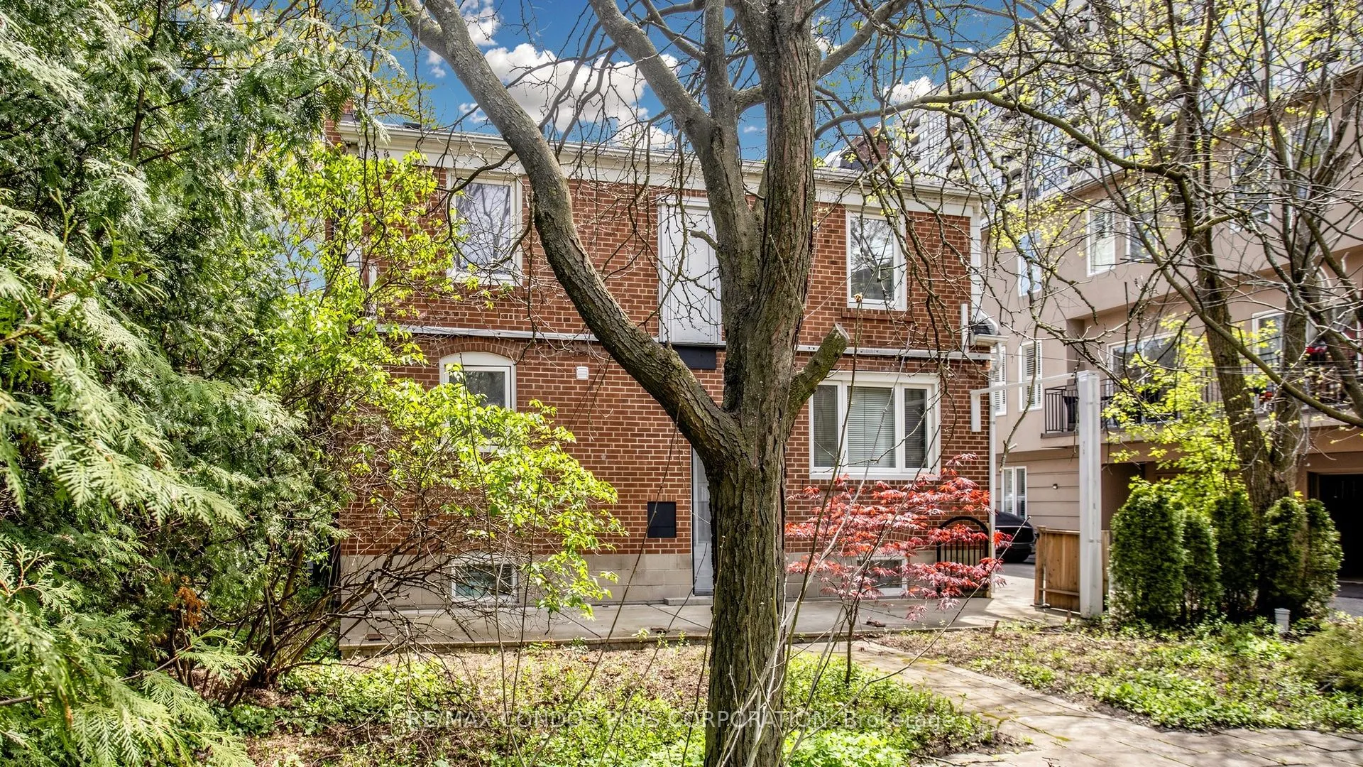78 Spring Garden Avenue