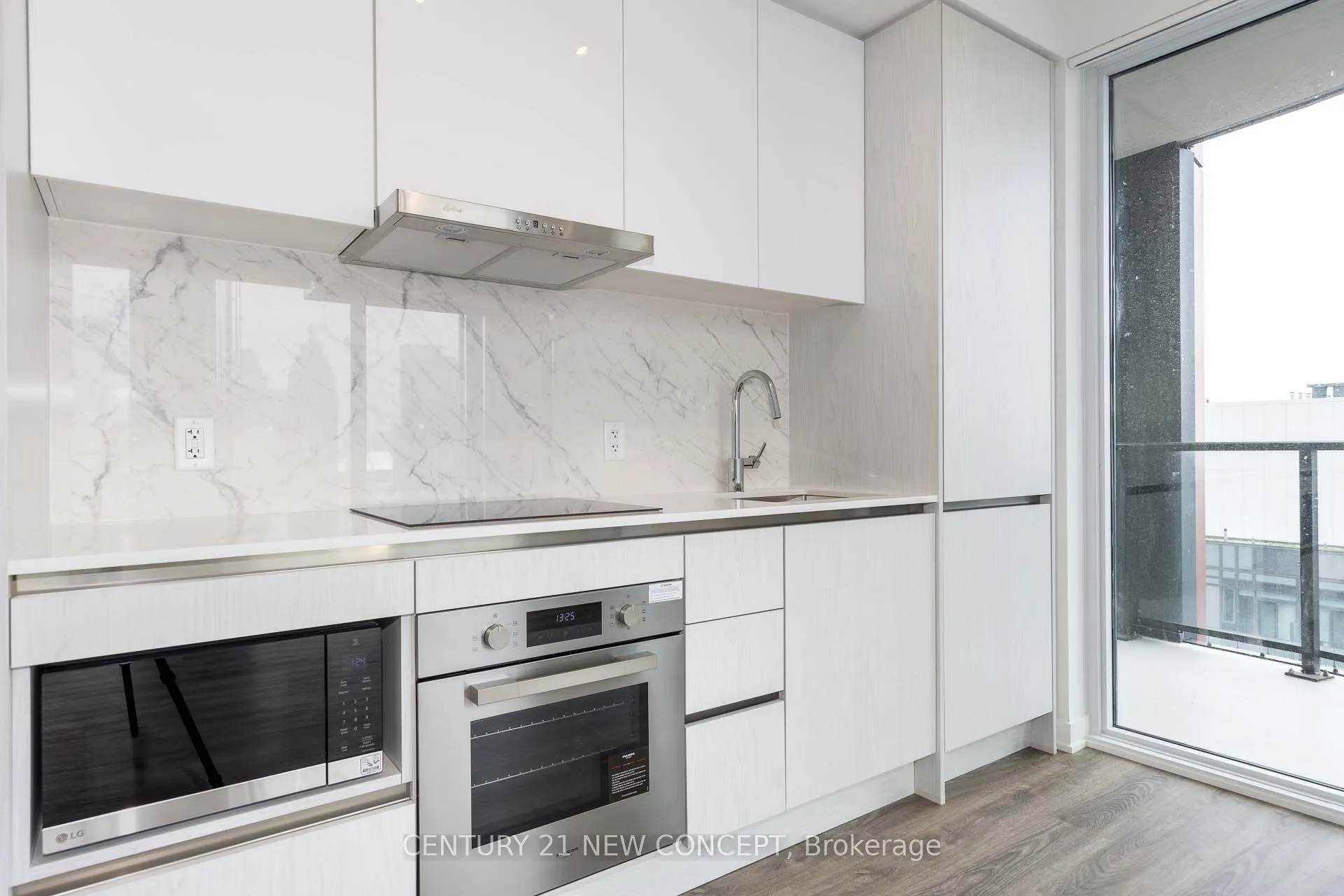 180 Front Street E #3810