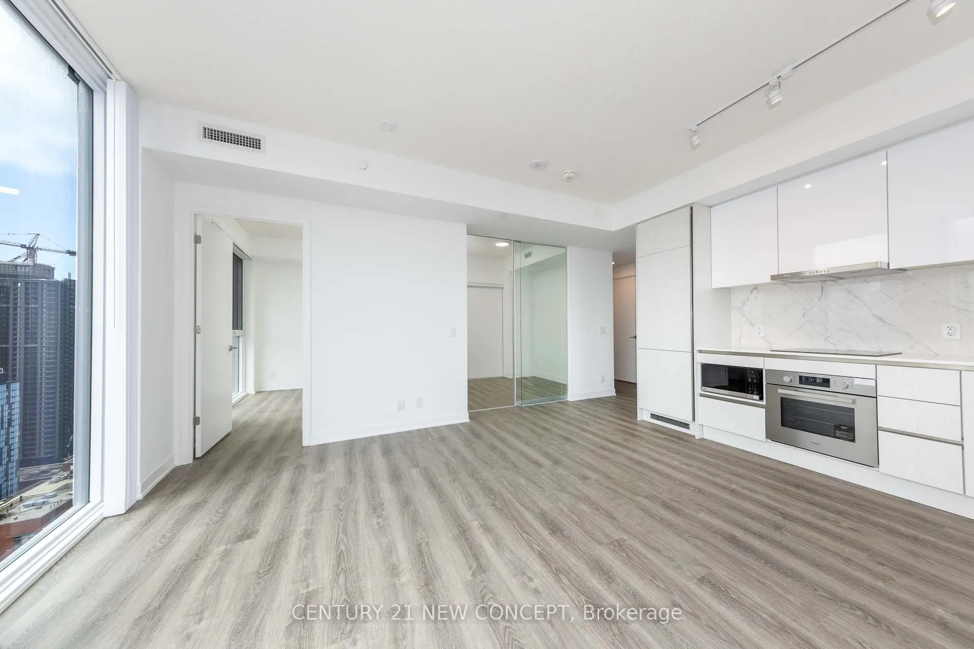 180 Front Street E #3810