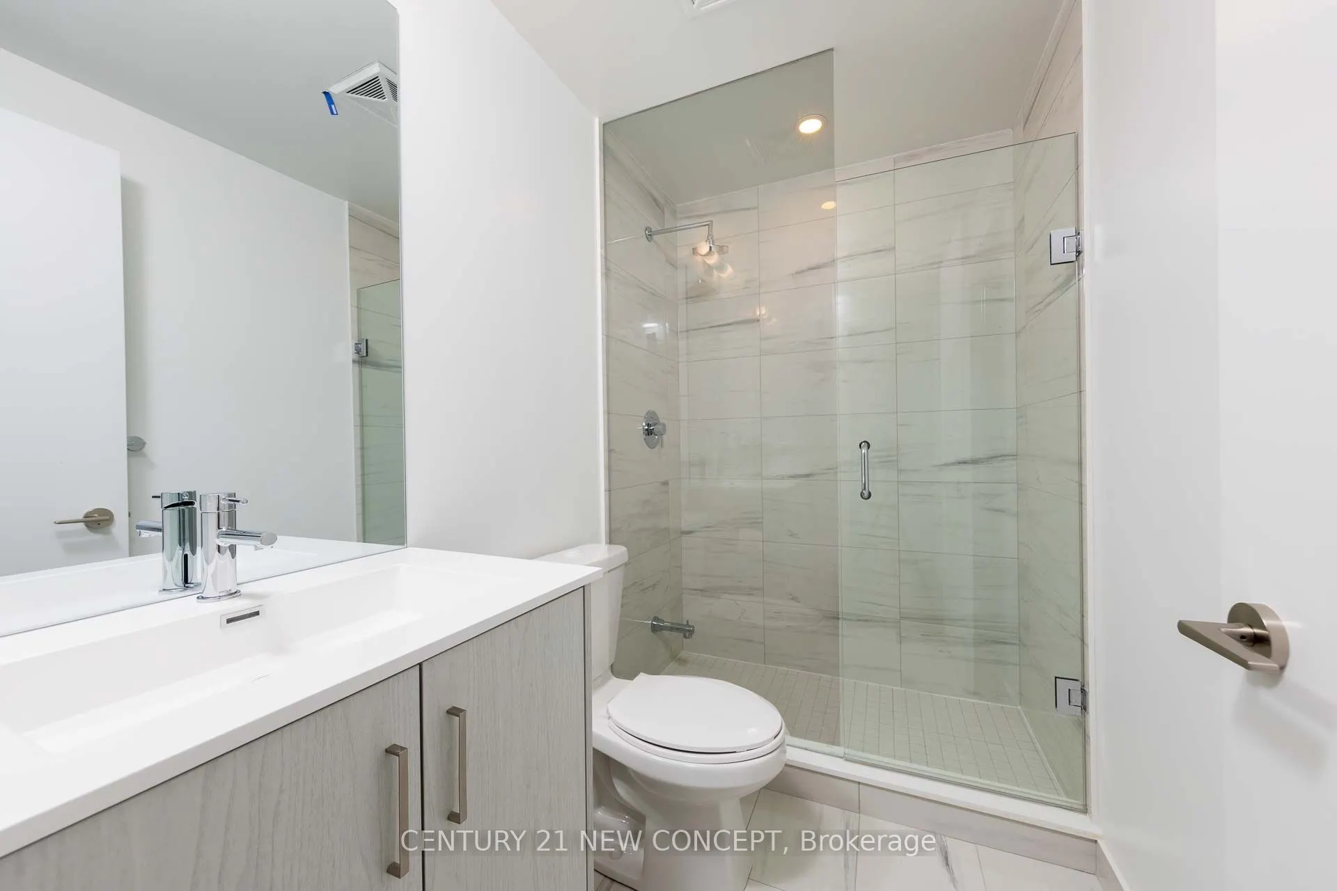 180 Front Street E #3810
