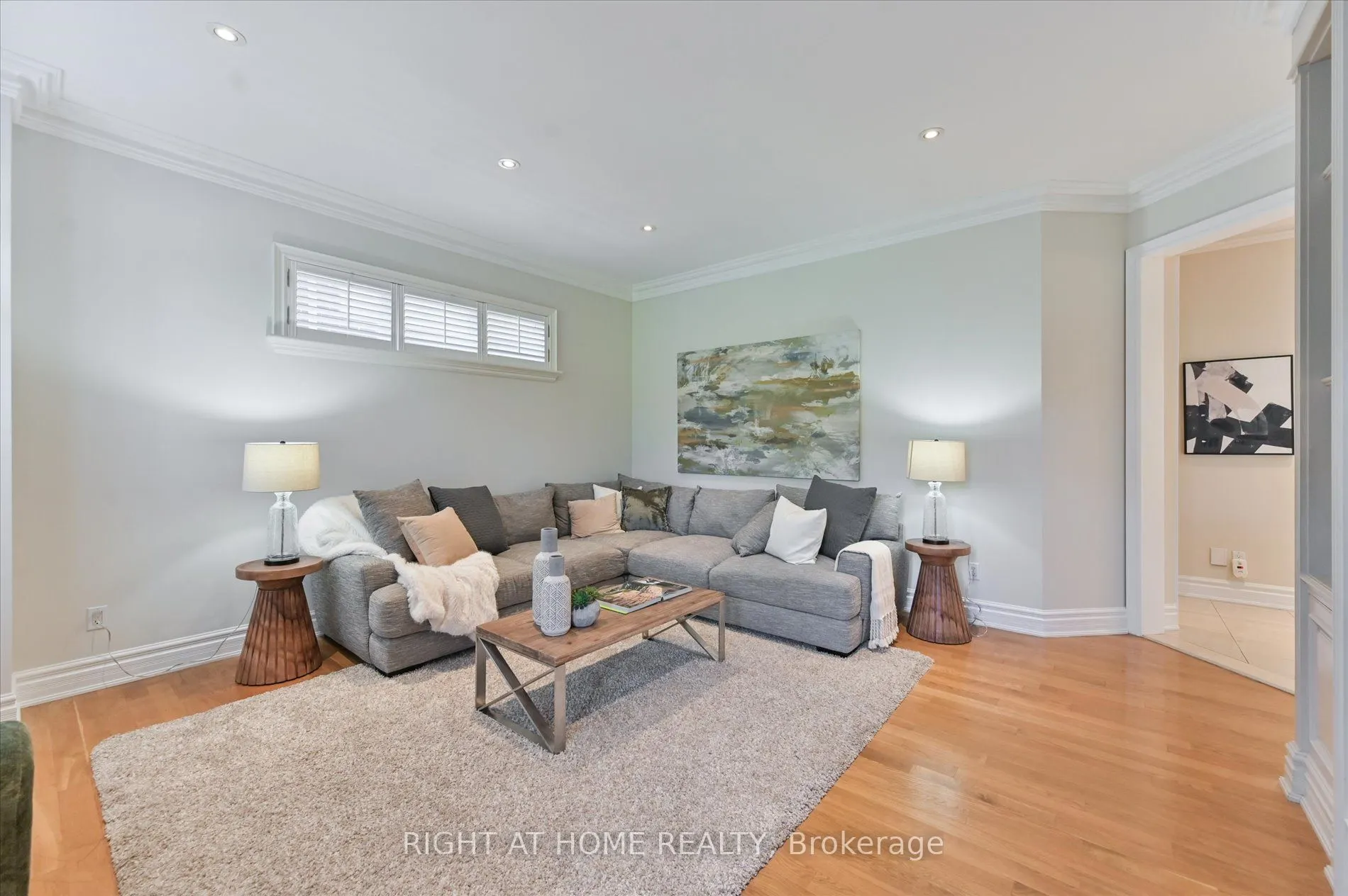 154 Charlton Boulevard