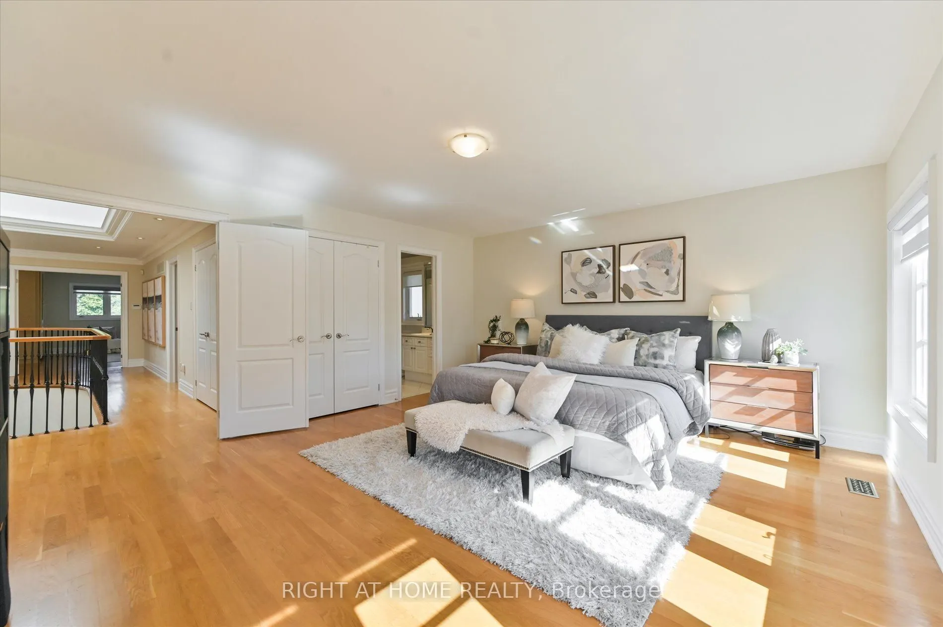 154 Charlton Boulevard