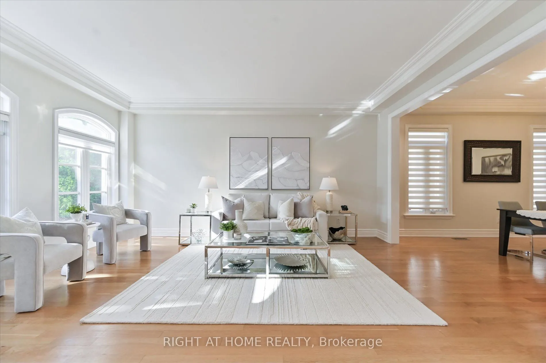 154 Charlton Boulevard