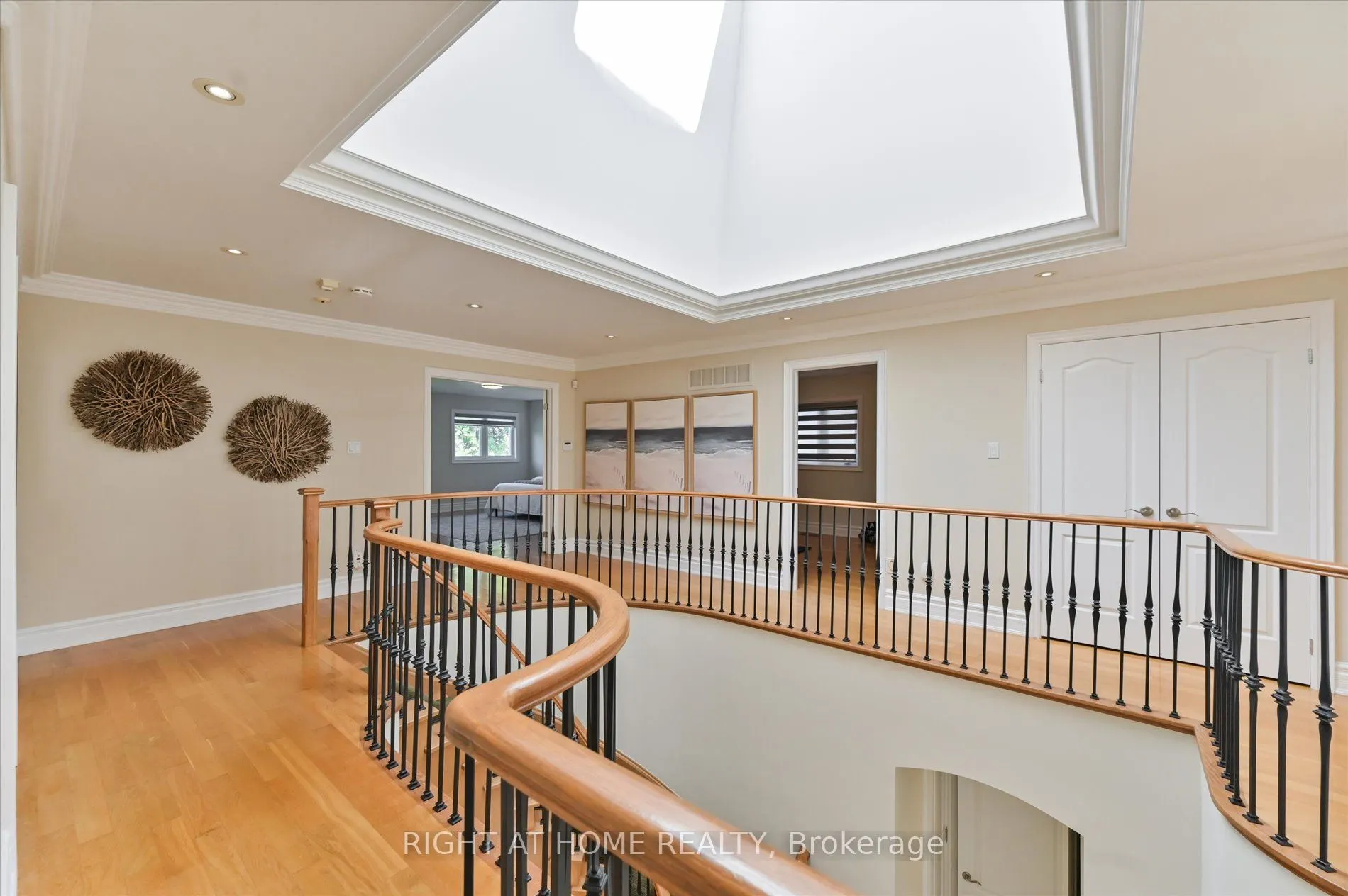 154 Charlton Boulevard
