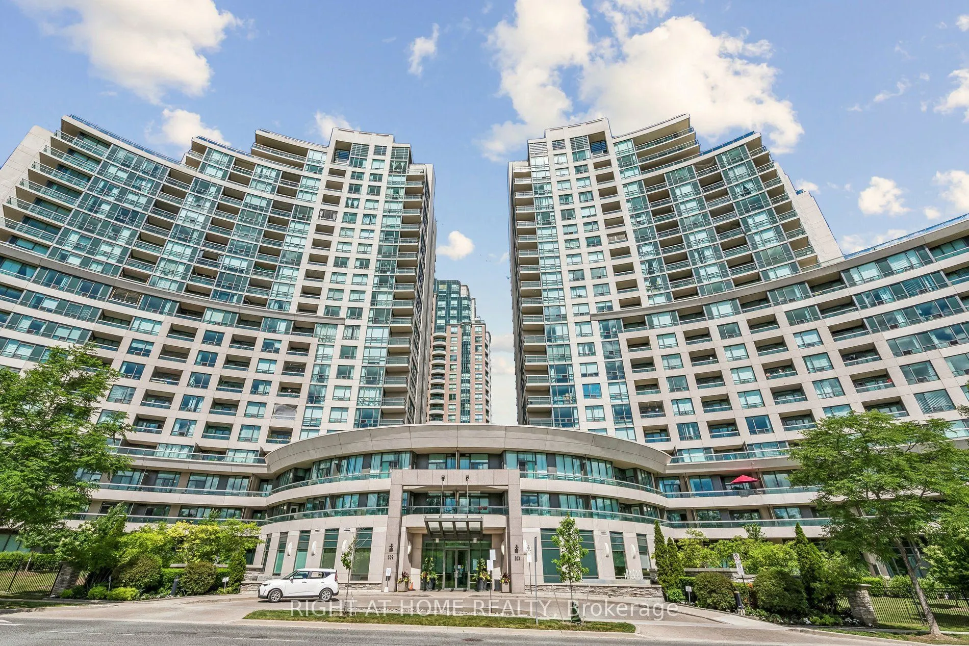 503 Beecroft Road #1116