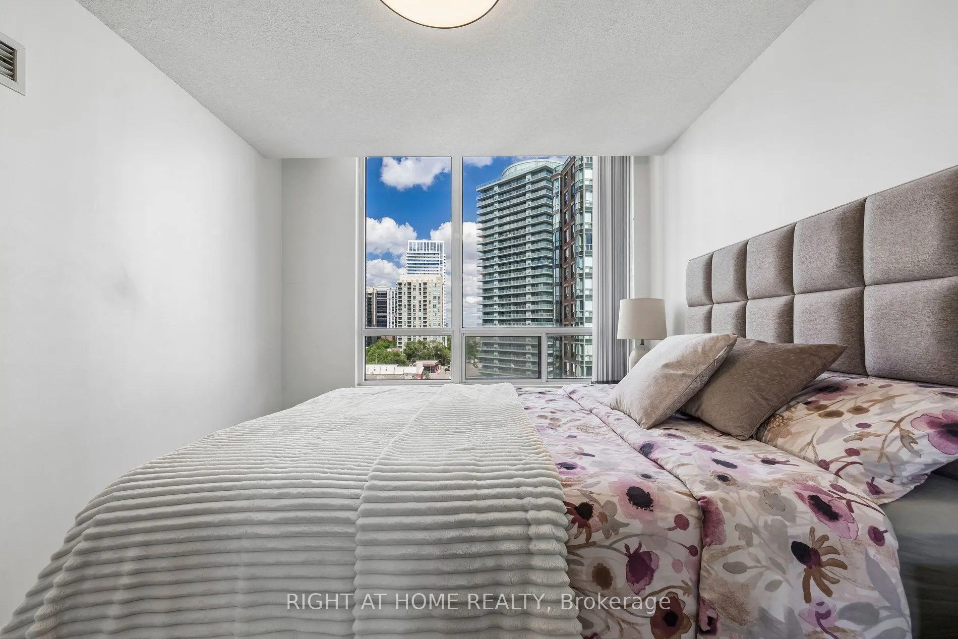 503 Beecroft Road #1116