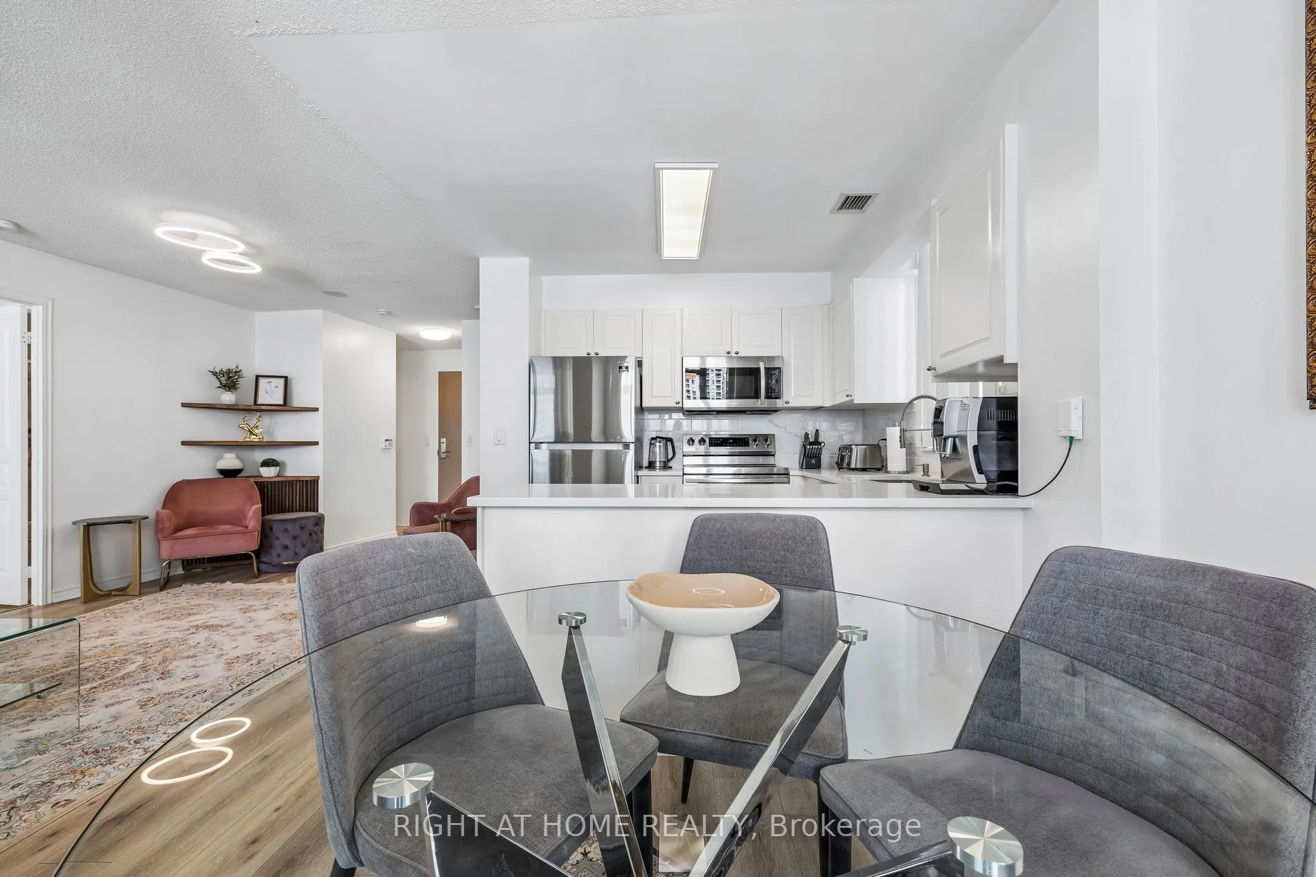 503 Beecroft Road #1116
