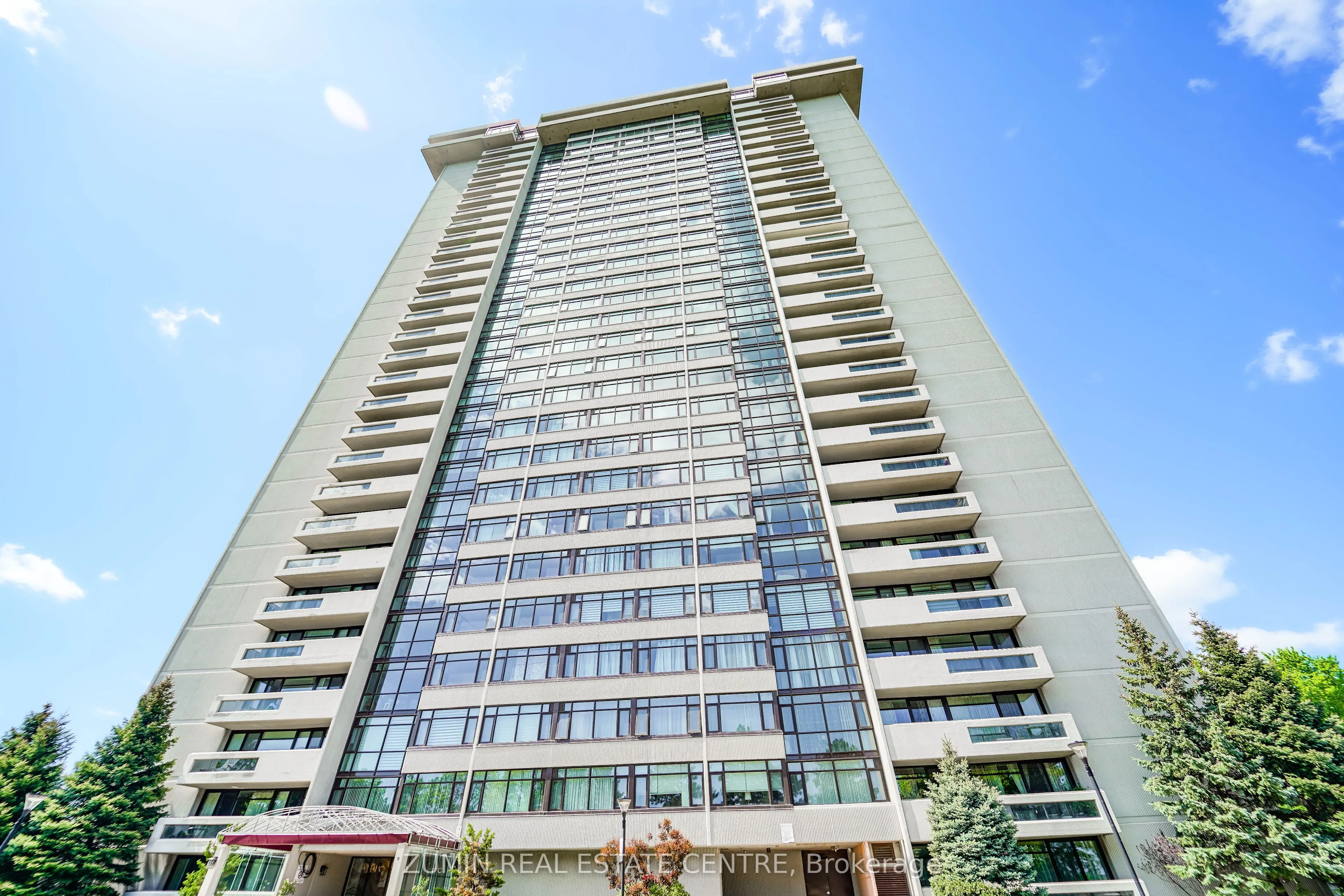 1555 Finch Avenue E #602