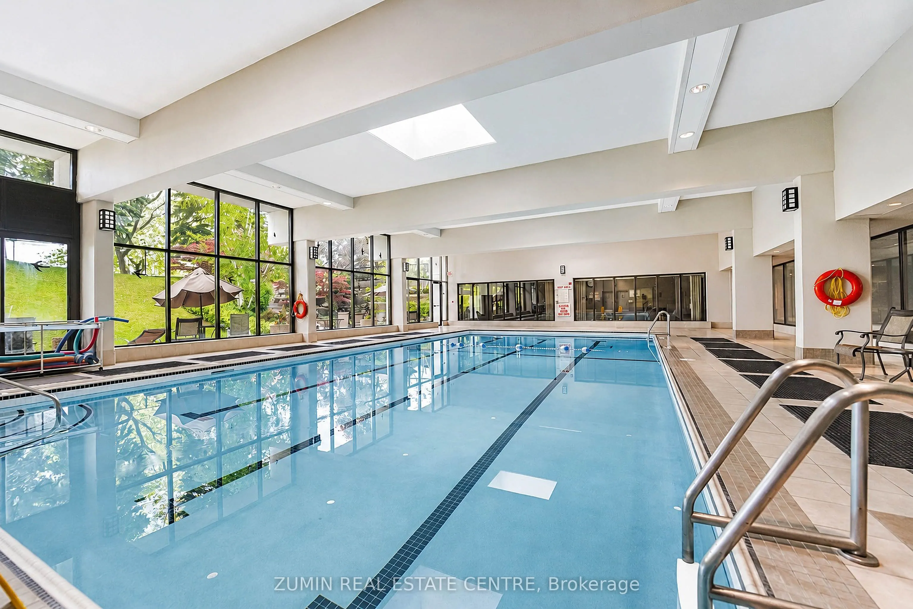 1555 Finch Avenue E #602