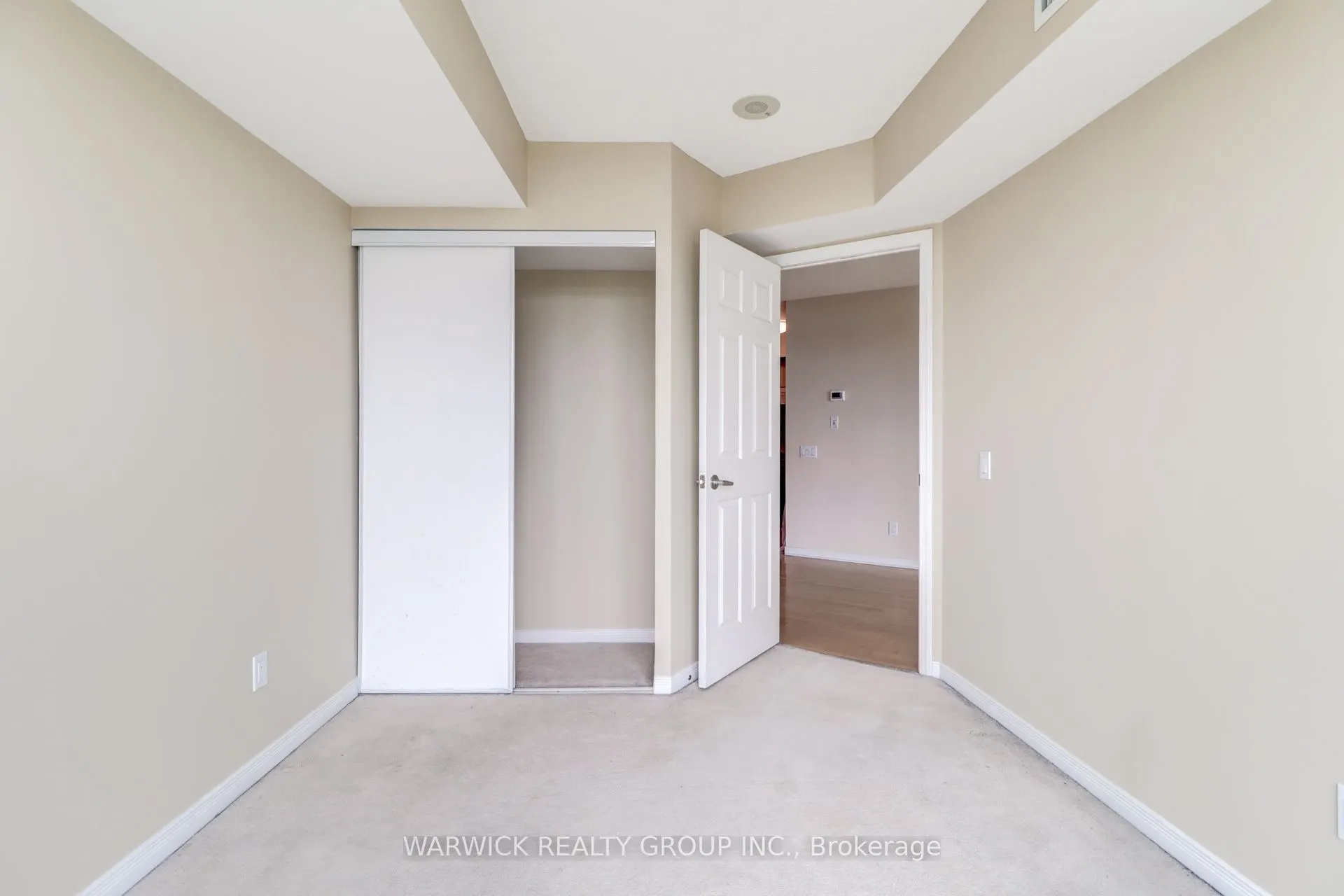 30 Harrison Garden Boulevard #903
