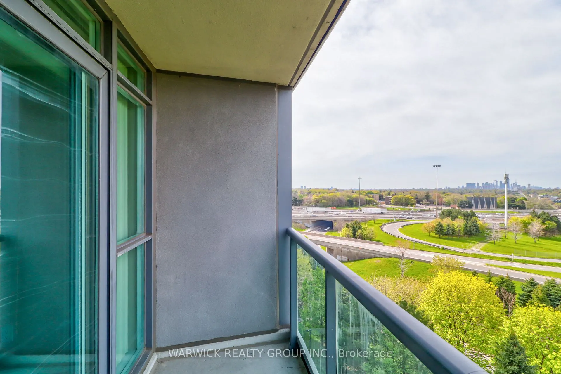 30 Harrison Garden Boulevard #903