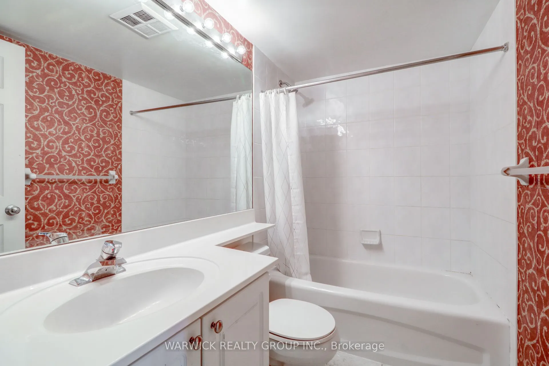 30 Harrison Garden Boulevard #903