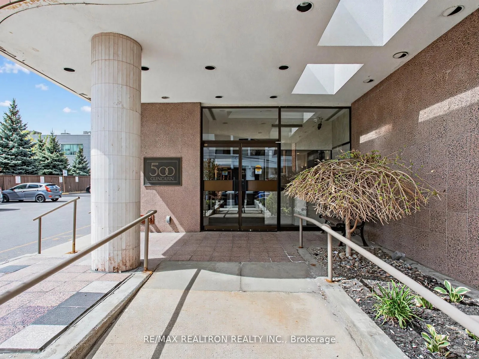 500 Glencairn Avenue #503