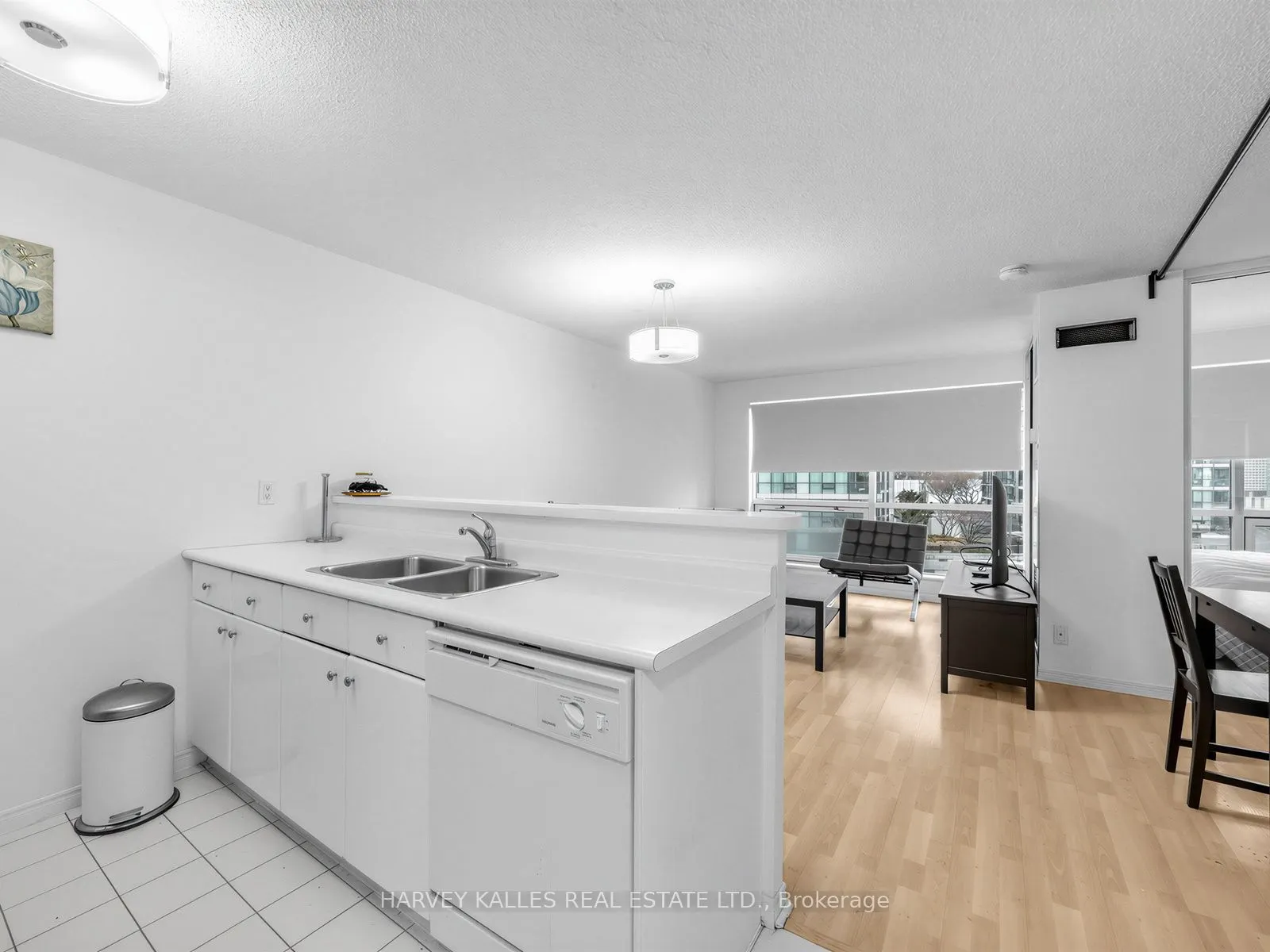 10 Yonge Street #705