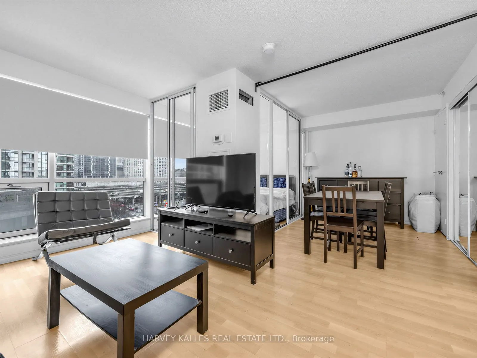 10 Yonge Street #705