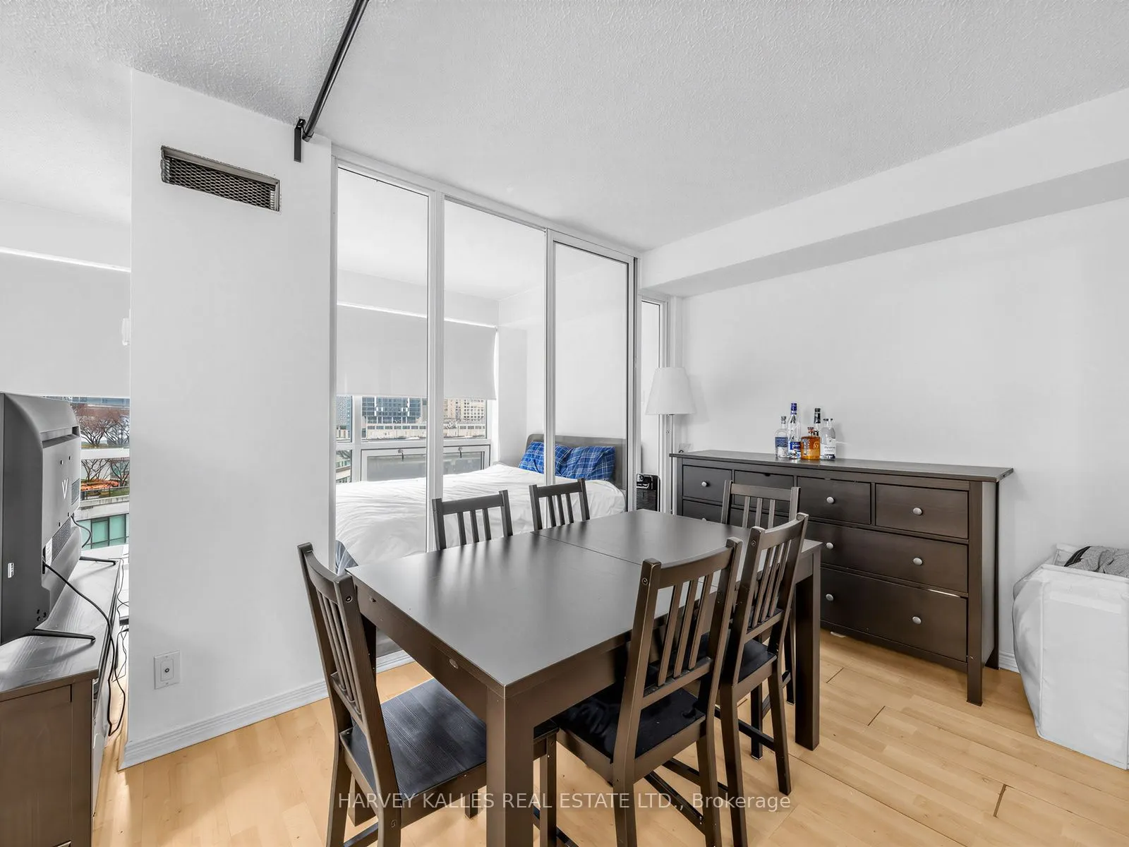10 Yonge Street #705