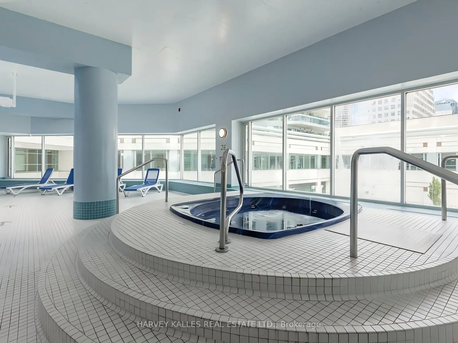 10 Yonge Street #705