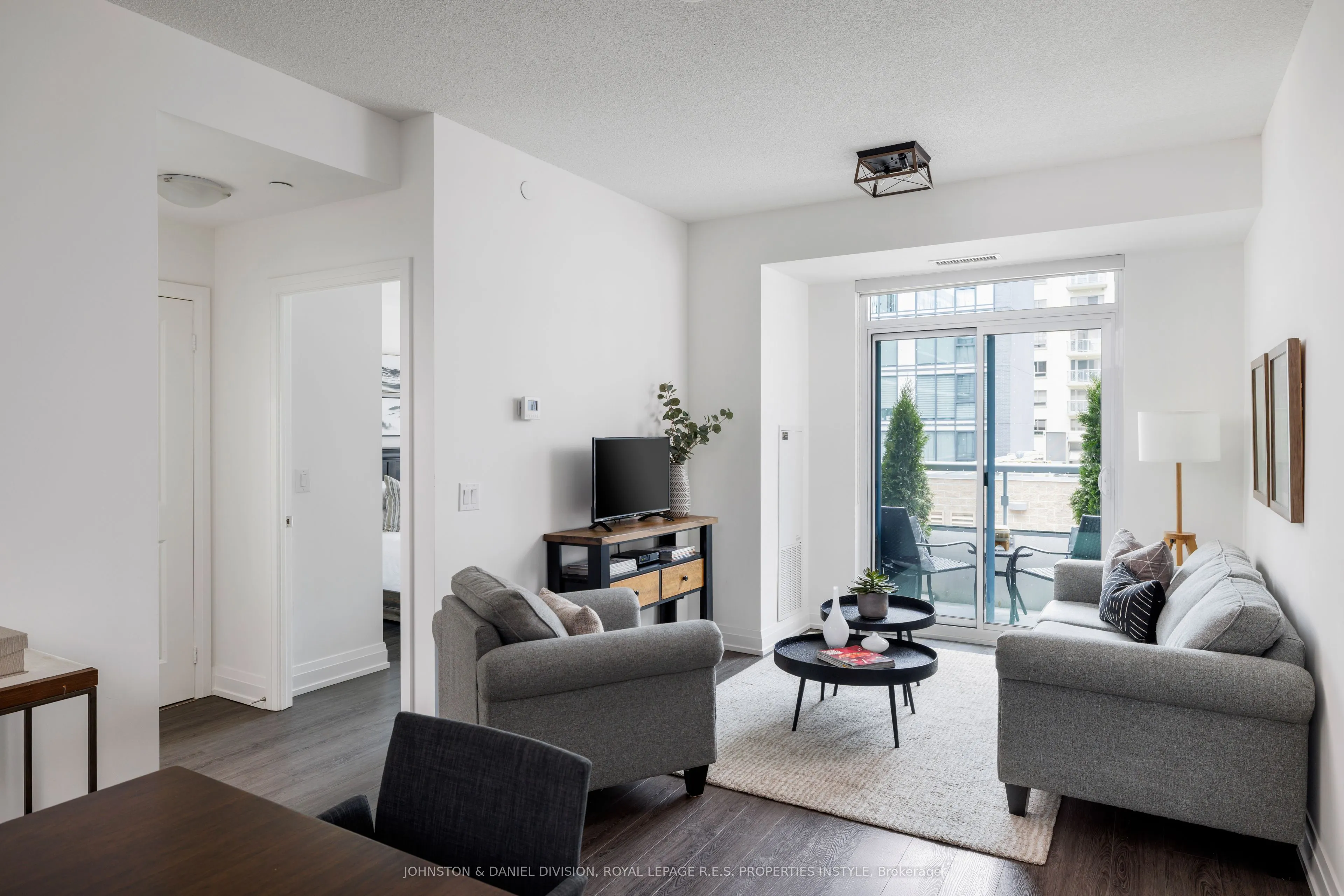 591 Sheppard Avenue E #327
