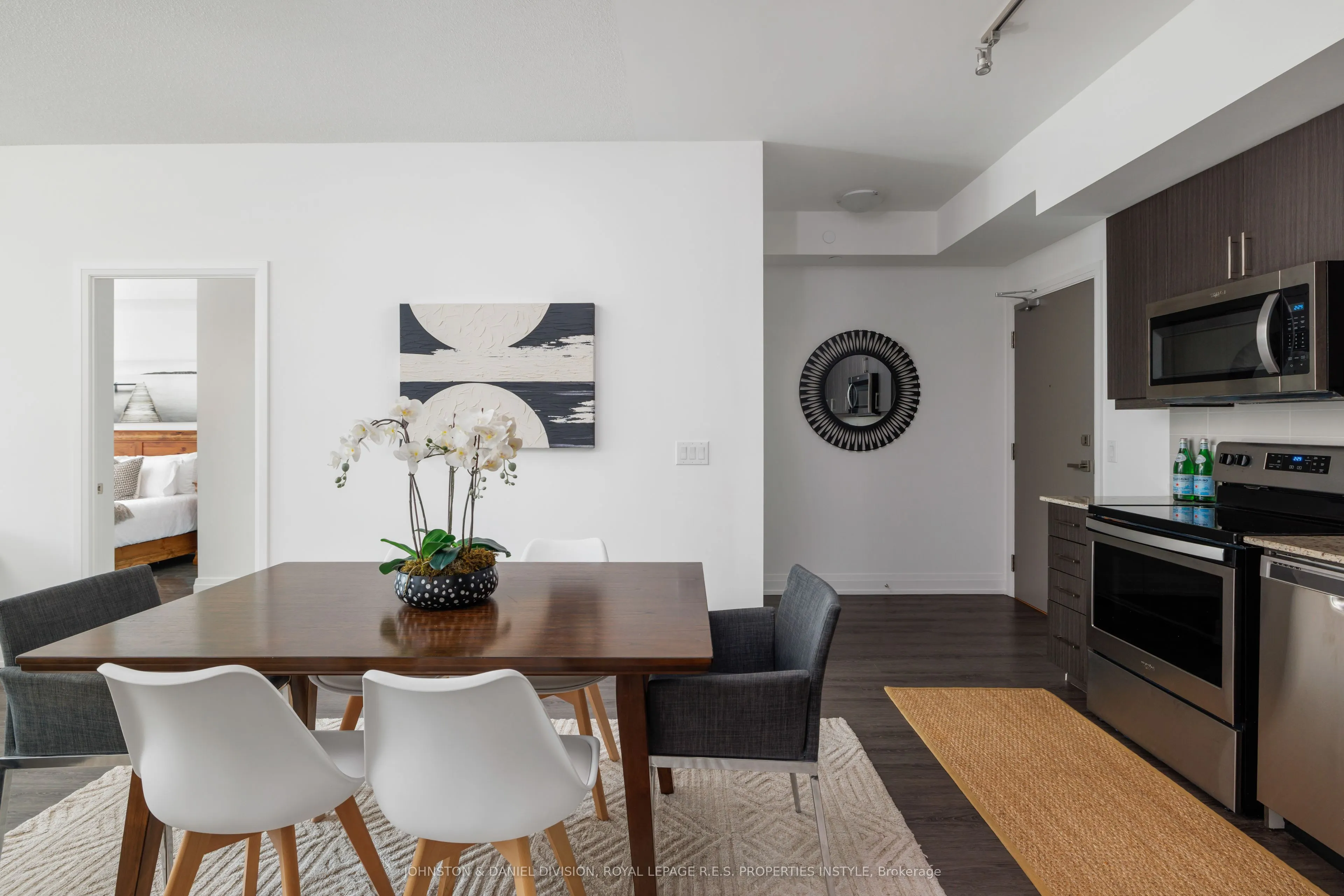 591 Sheppard Avenue E #327