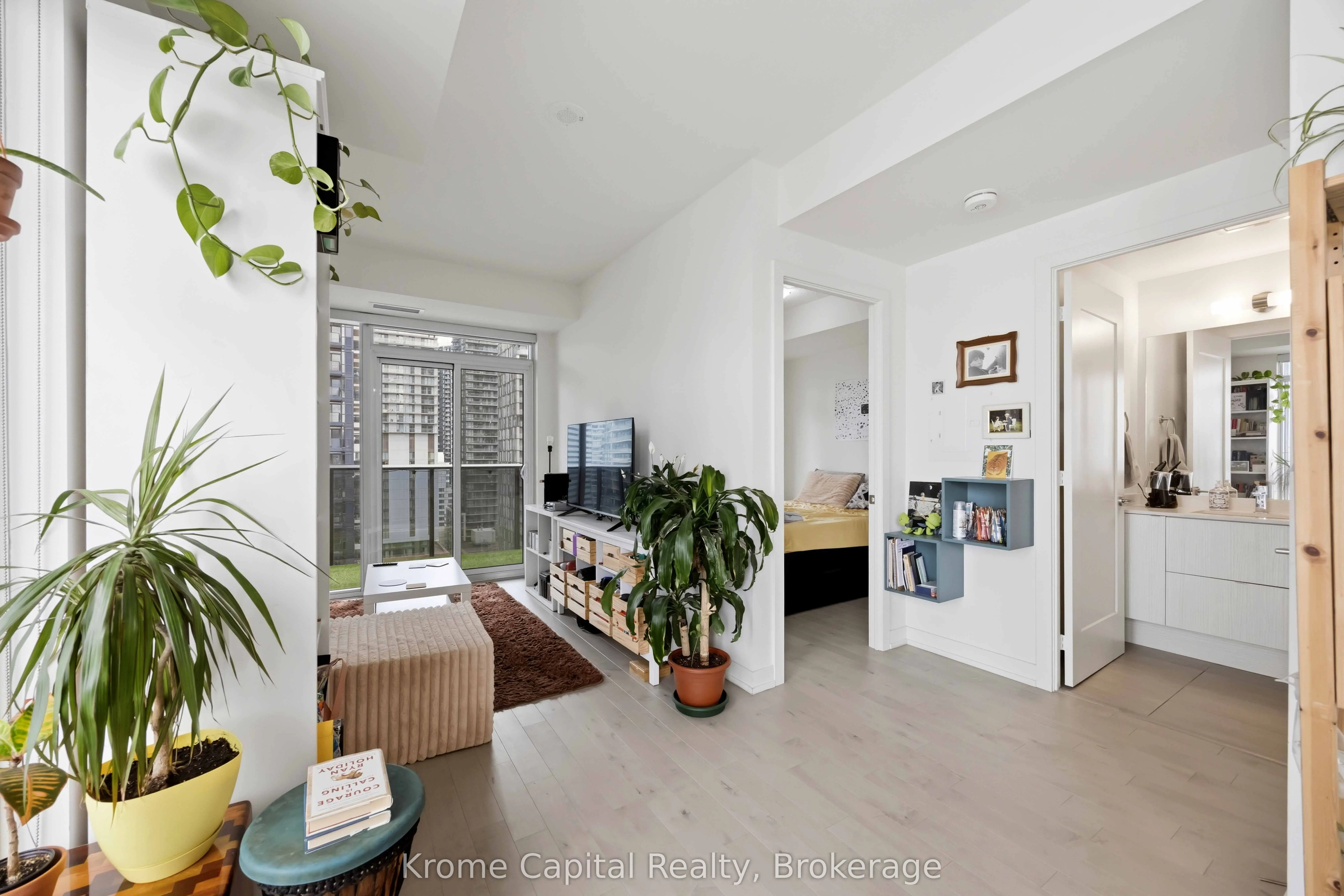 330 Richmond Street W #2615