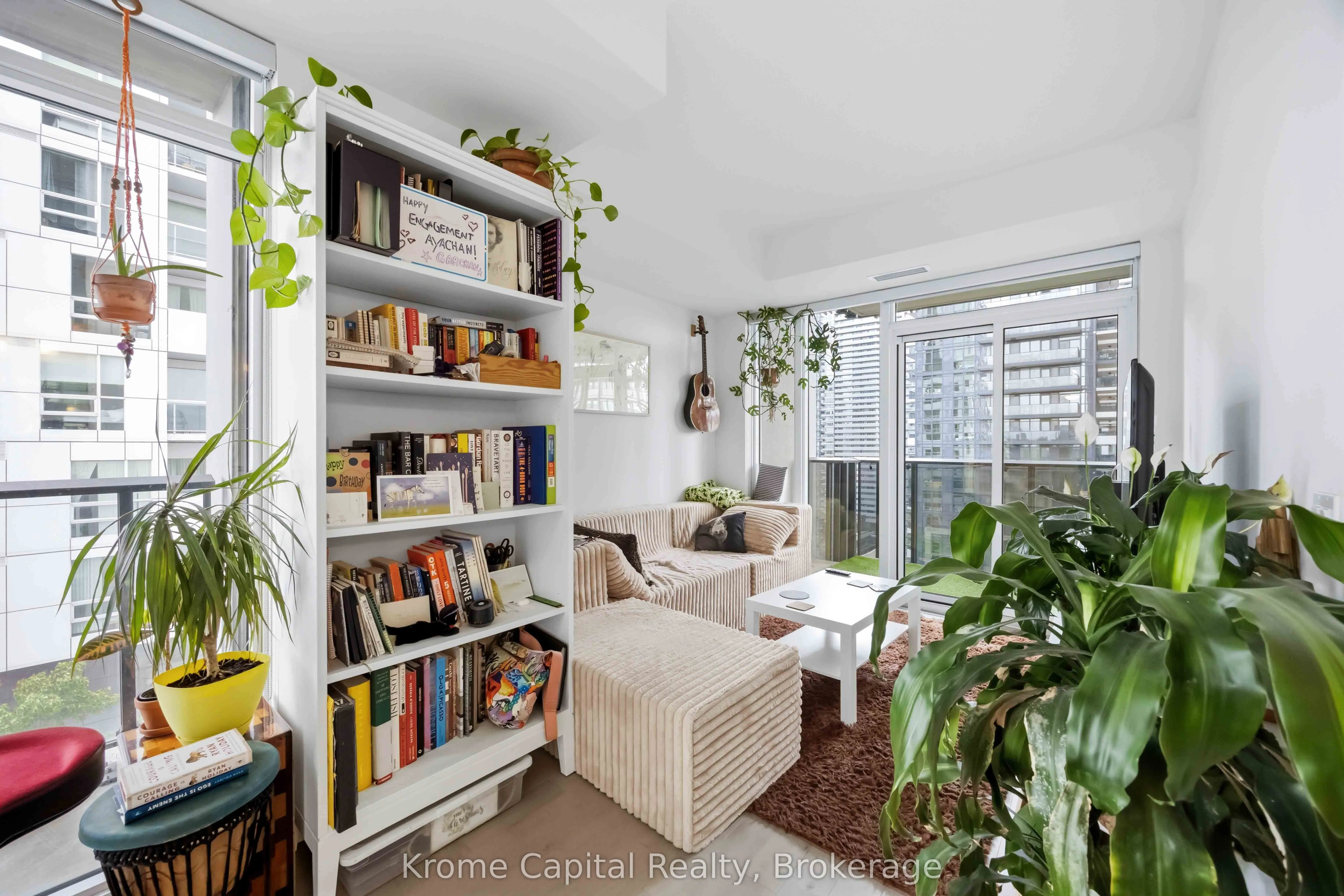330 Richmond Street W #2615