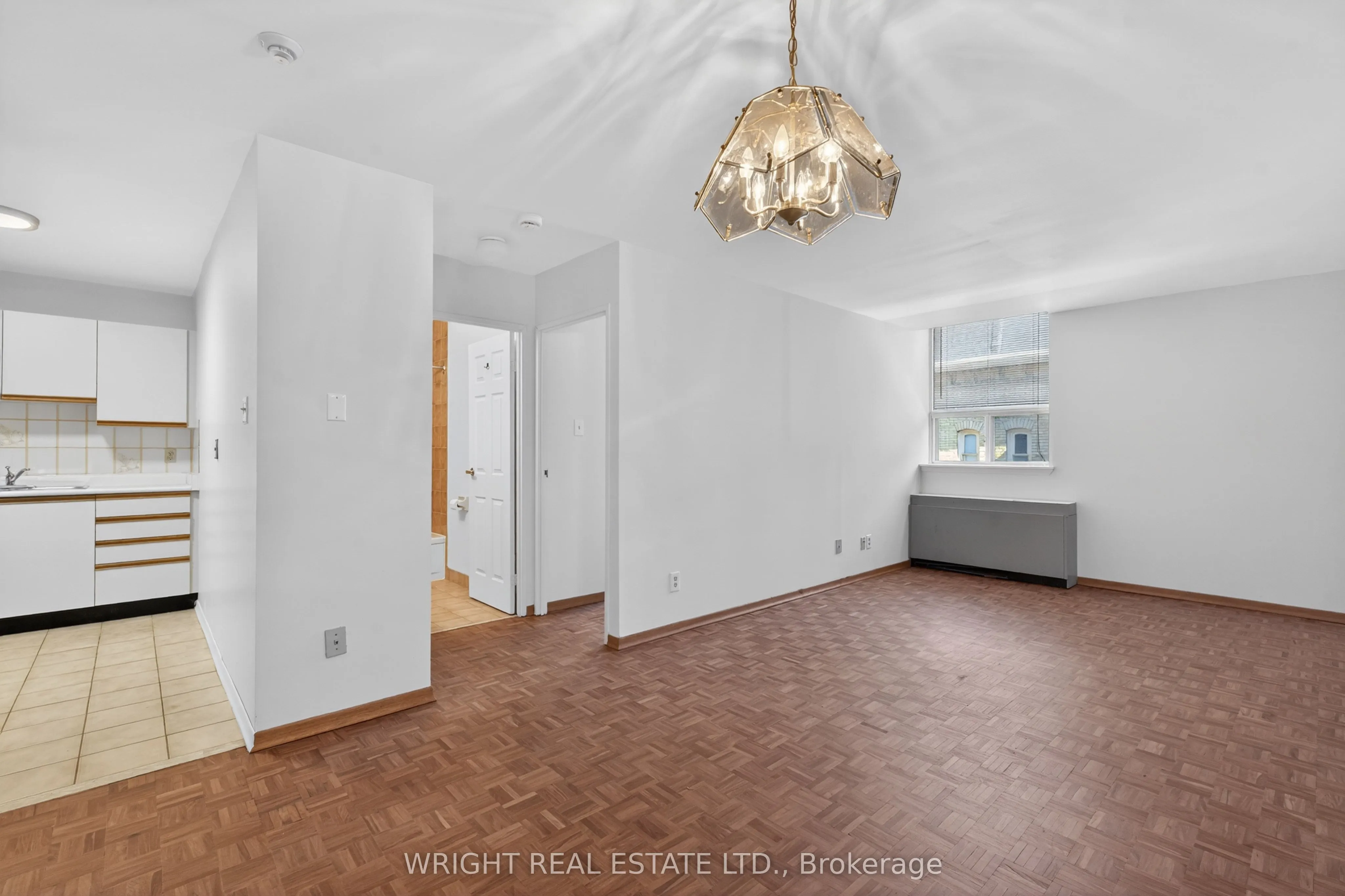 150 Beverley Street #8