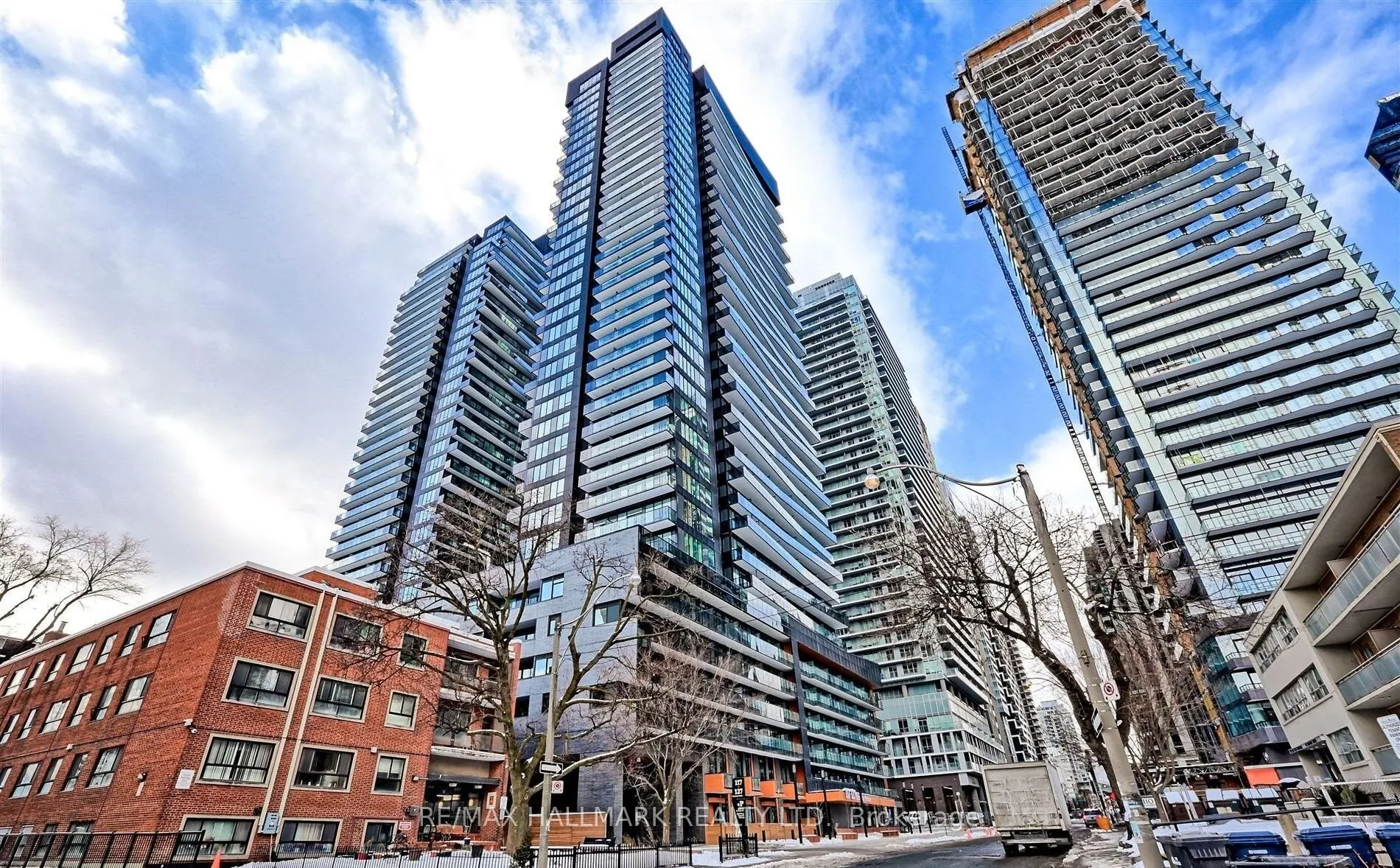 127 Broadway Avenue #1810