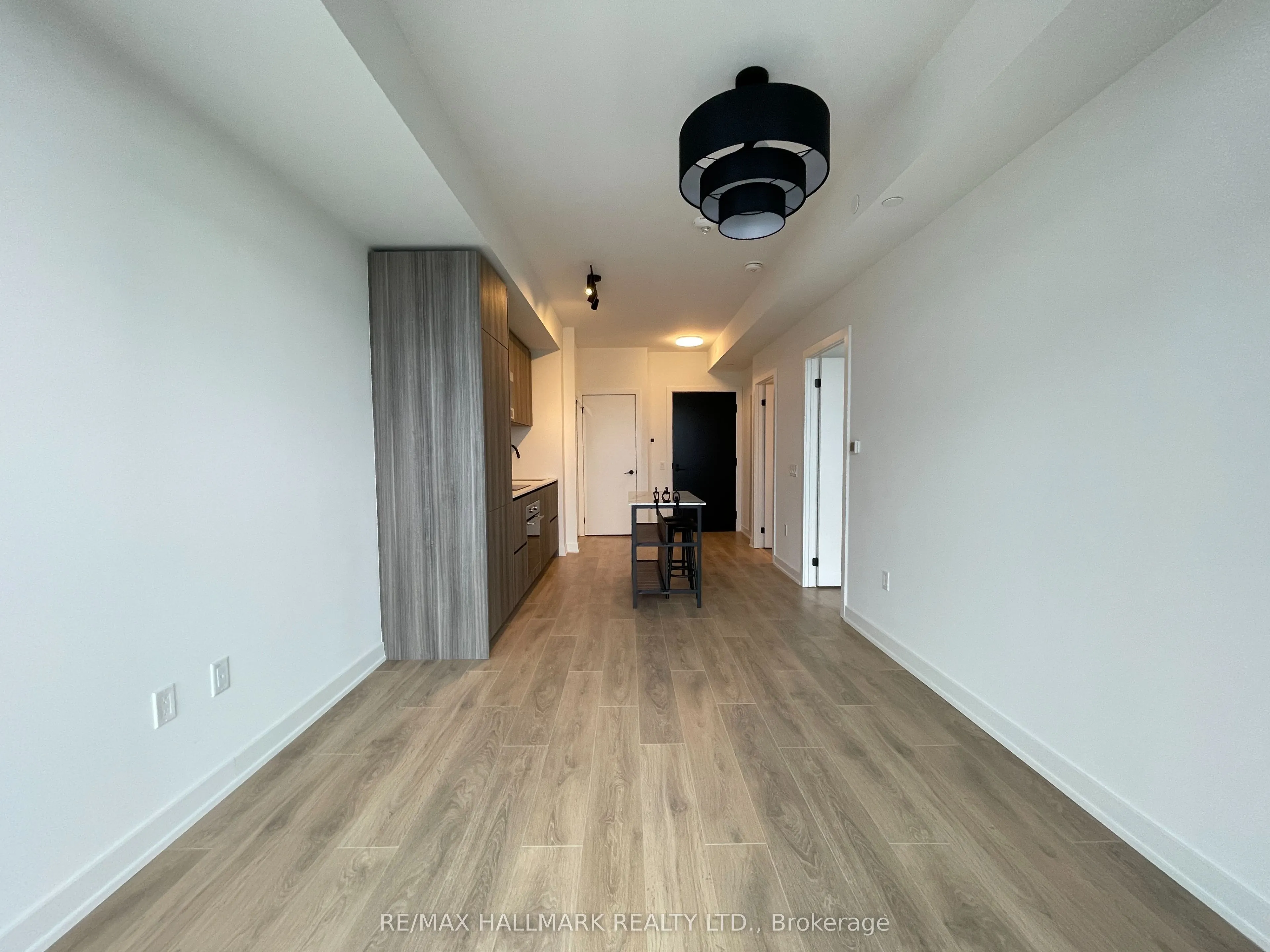 127 Broadway Avenue #1810