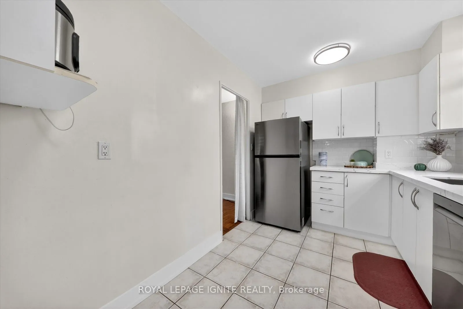 15 Vicora Link Way #208