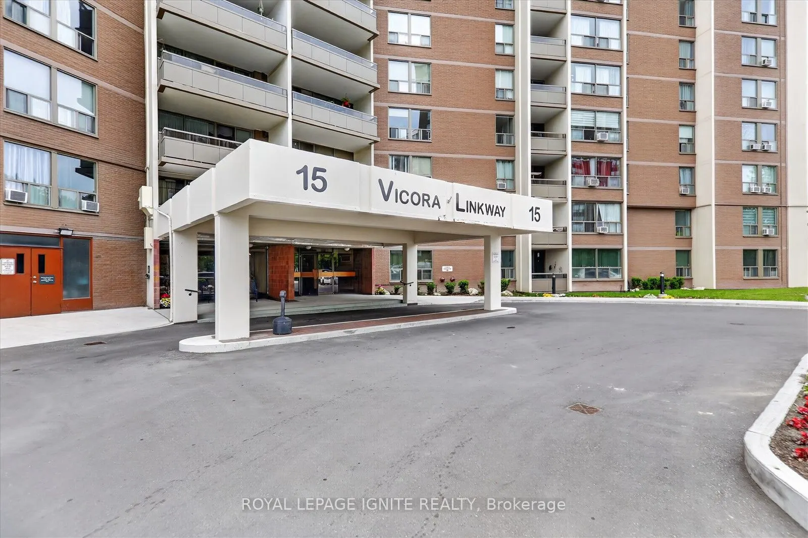 15 Vicora Link Way #208
