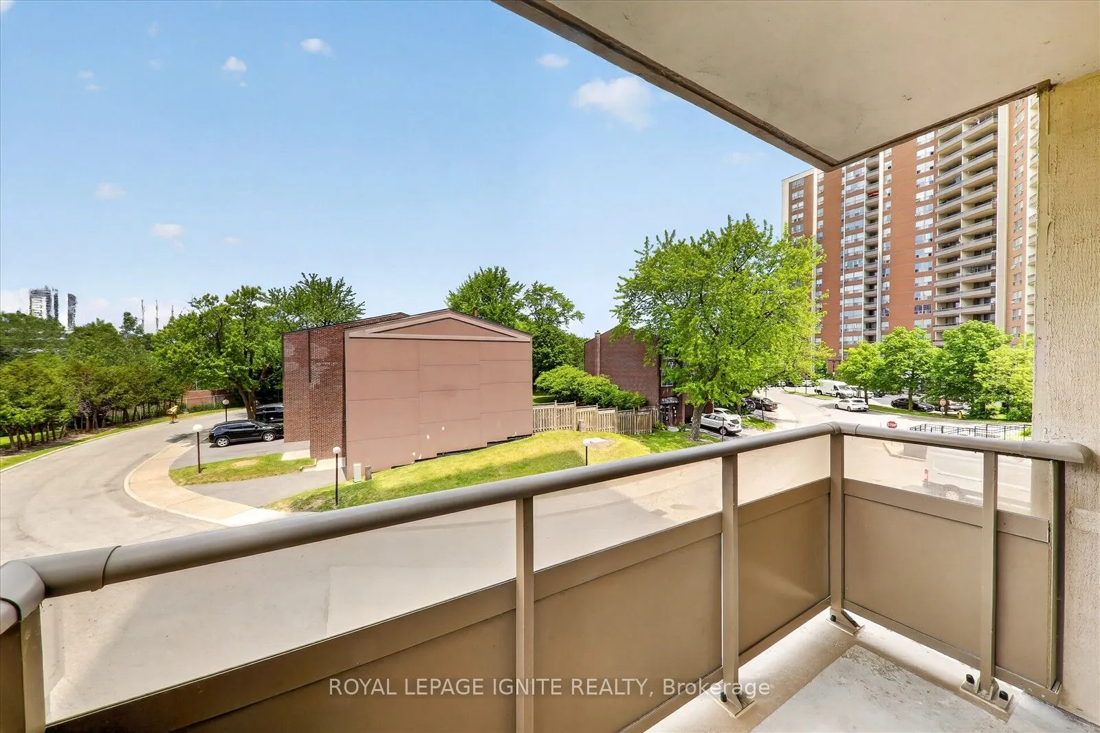 15 Vicora Link Way #208