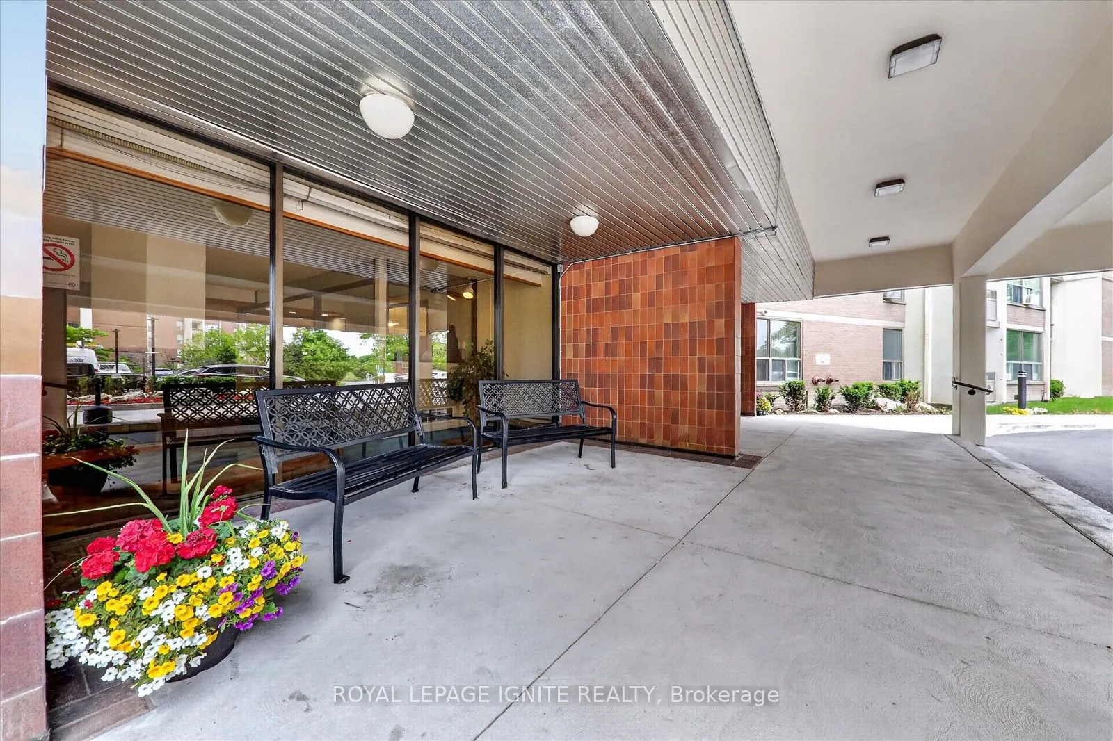 15 Vicora Link Way #208