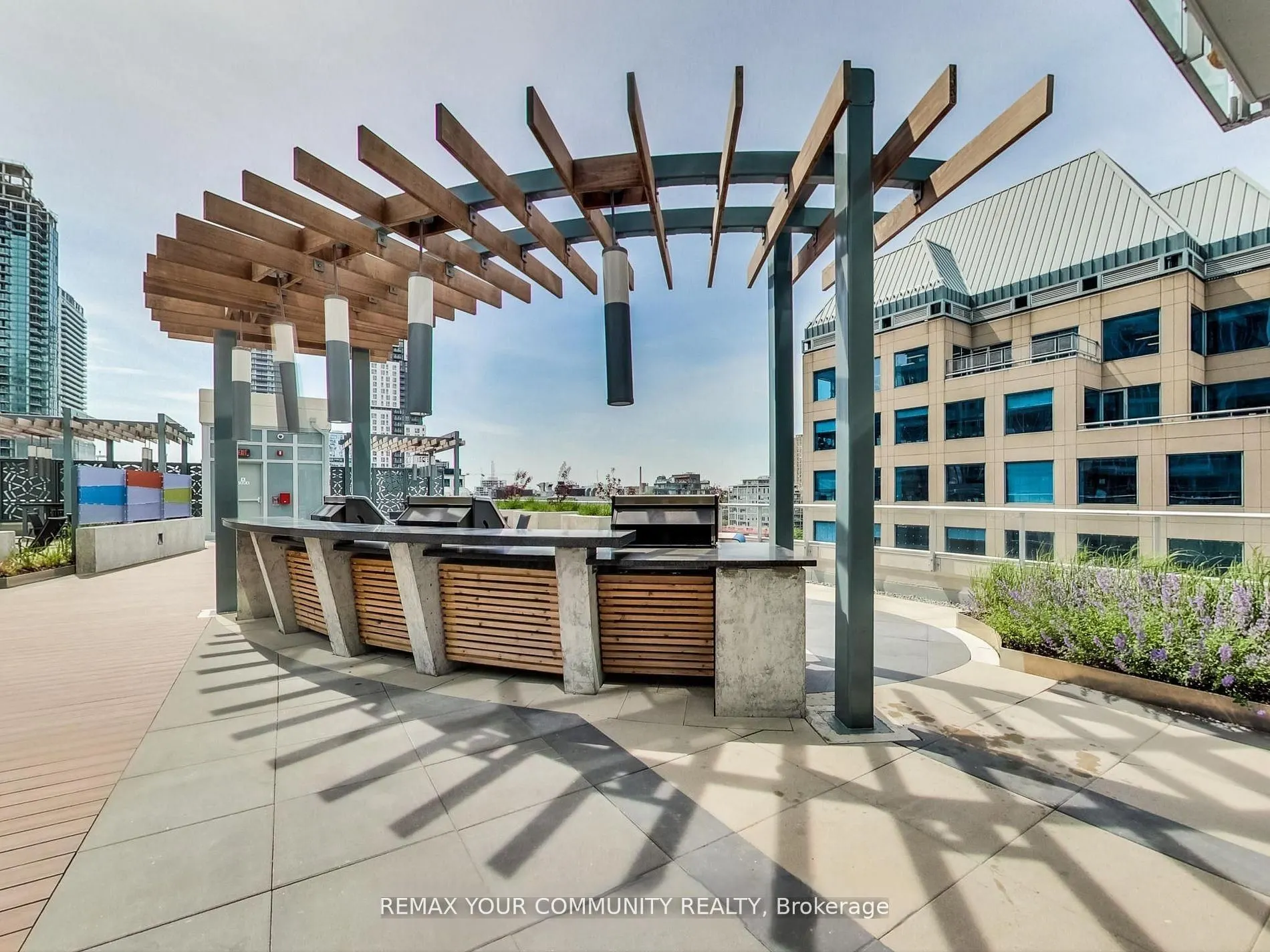 199 RICHMOND Street W #1602