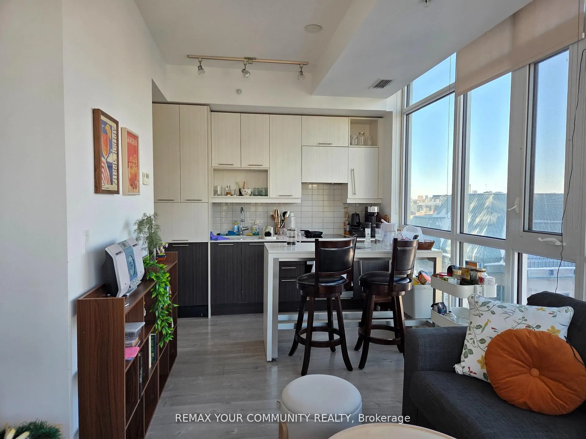 199 RICHMOND Street W #1602