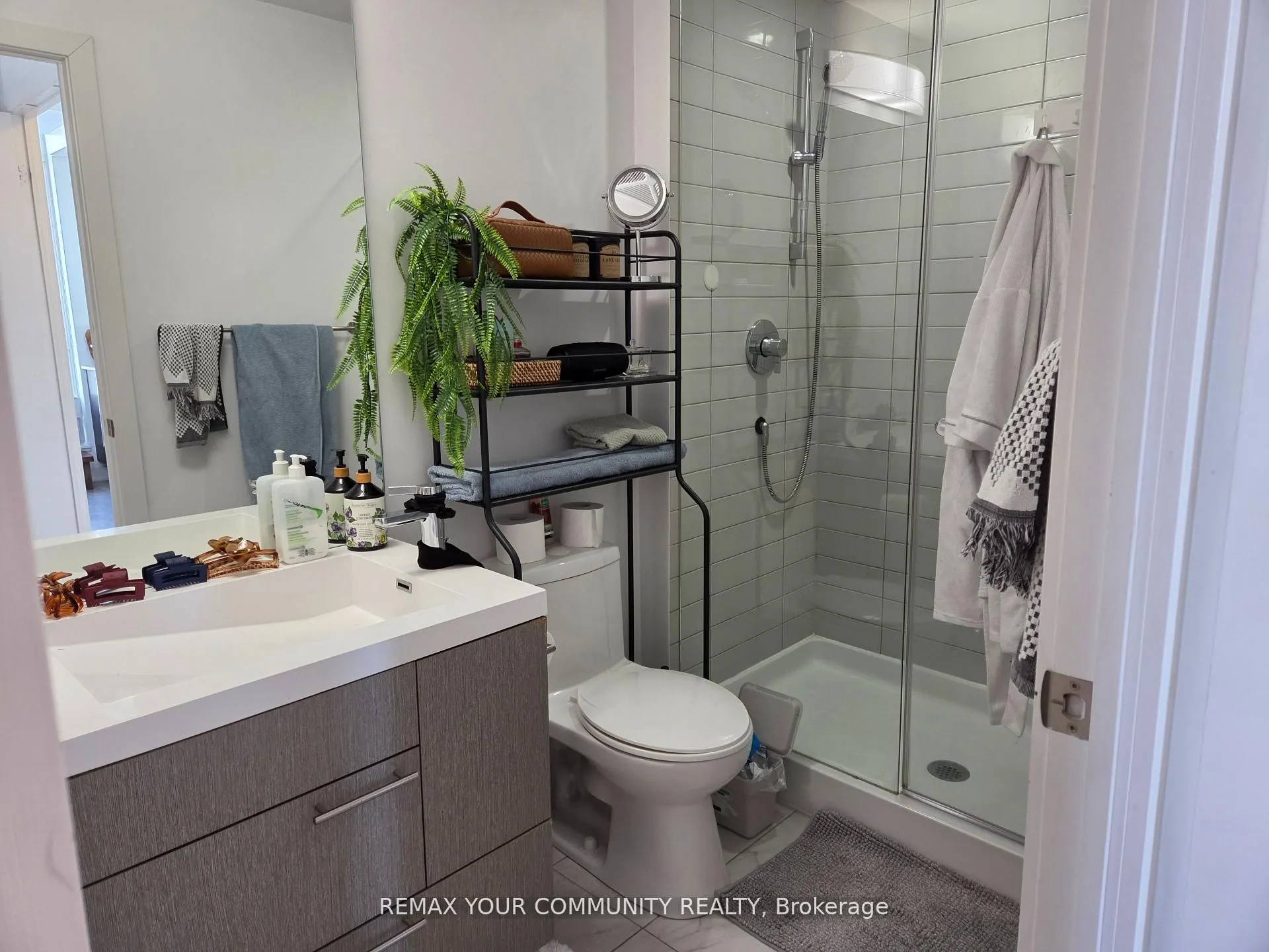 199 RICHMOND Street W #1602