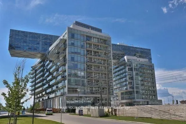 29 Queens Quay E #918