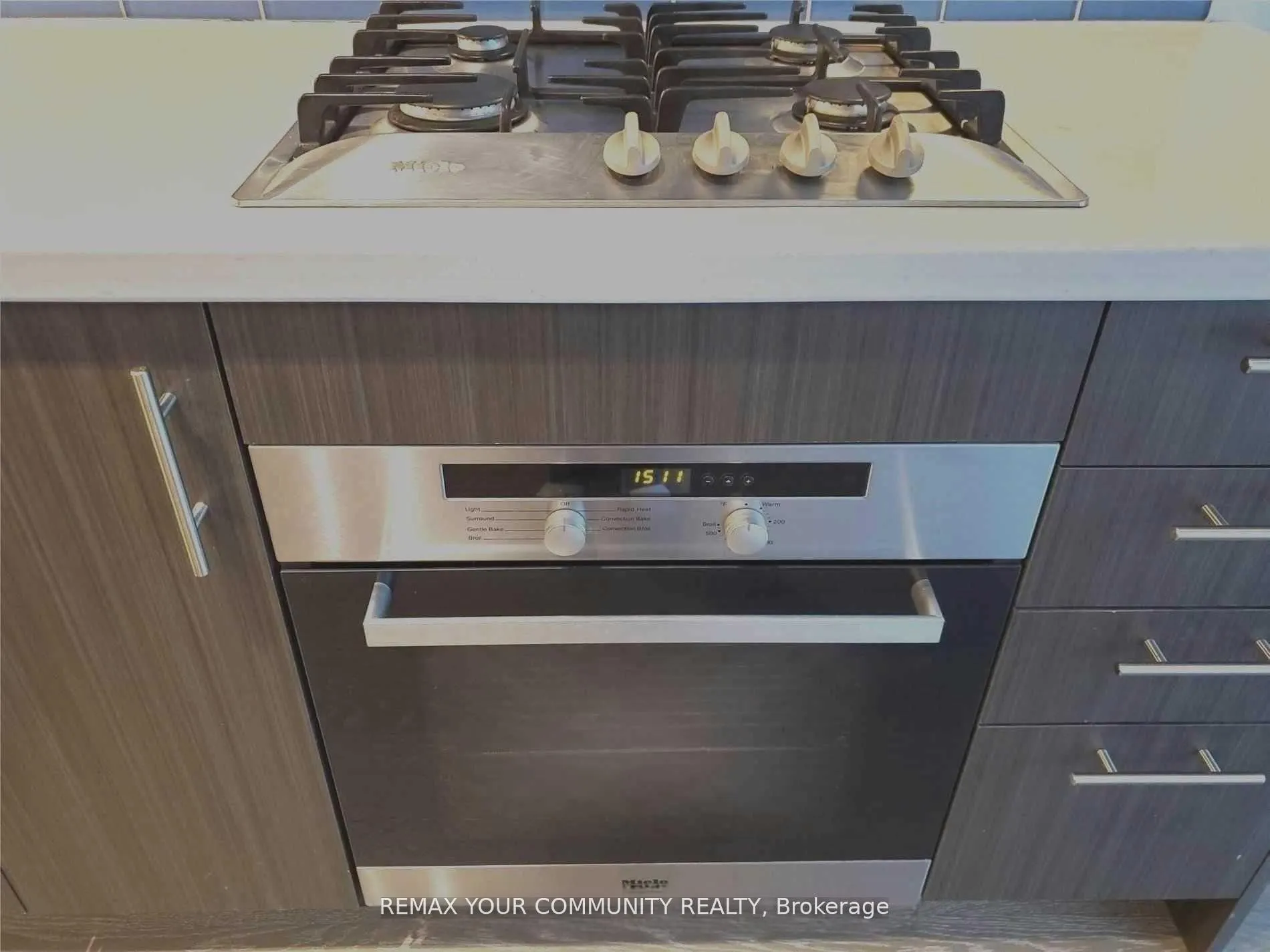 29 Queens Quay E #918