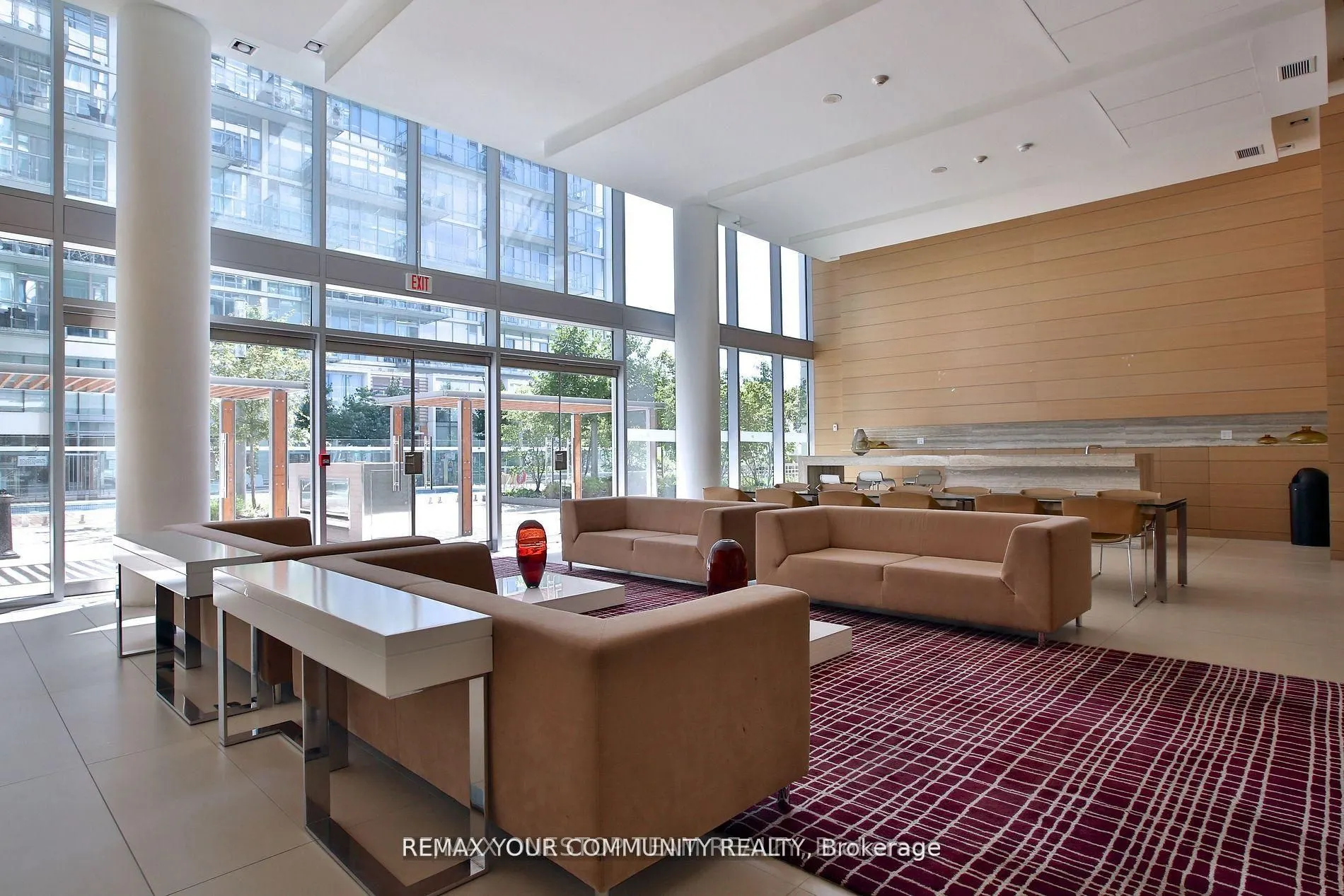 29 Queens Quay E #918