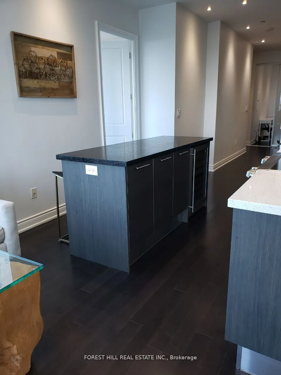 388 Yonge Street #7401