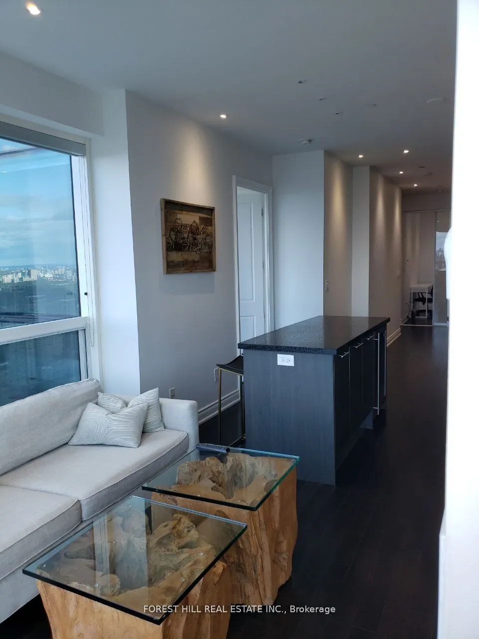 388 Yonge Street #7401