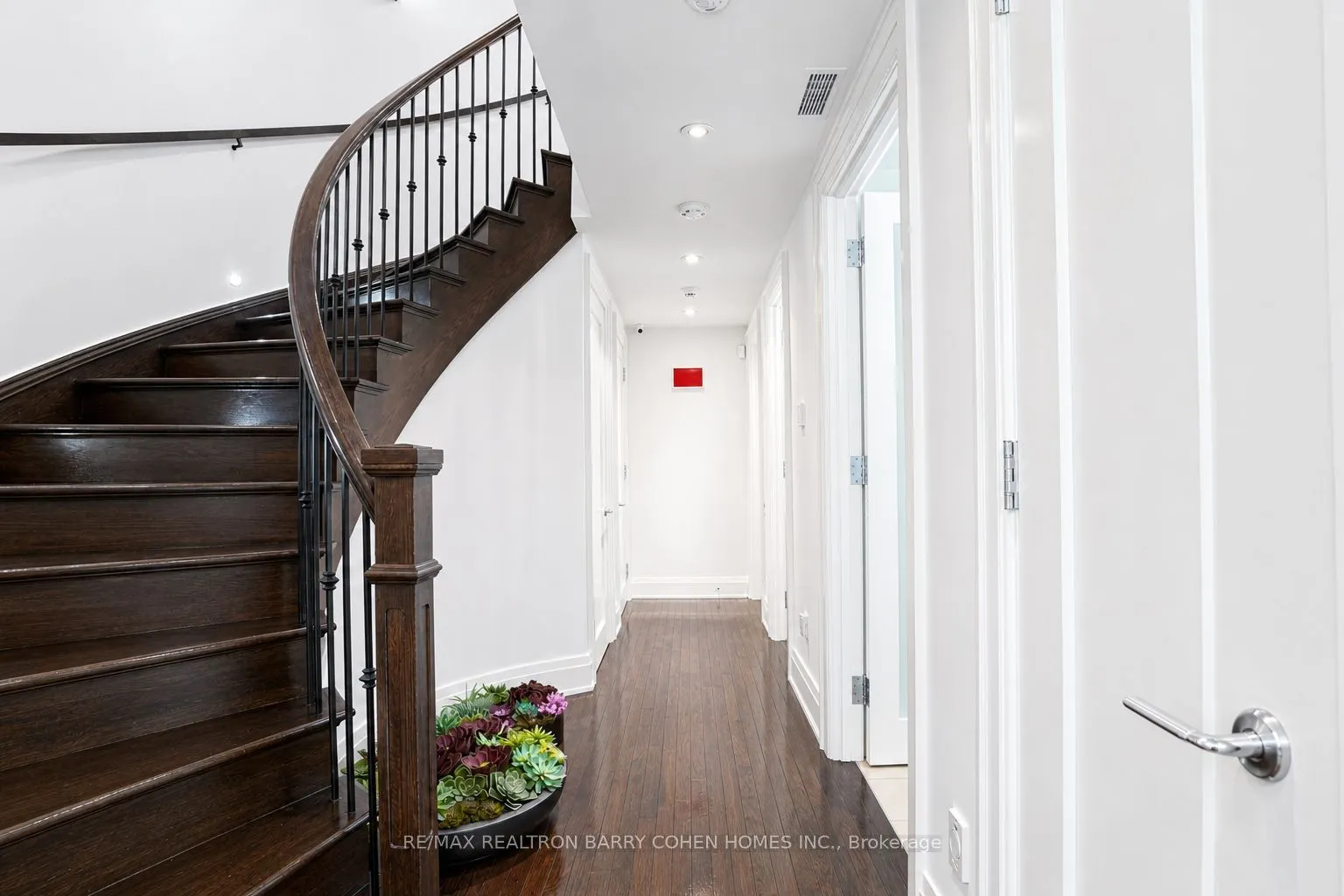 117 Scollard Street