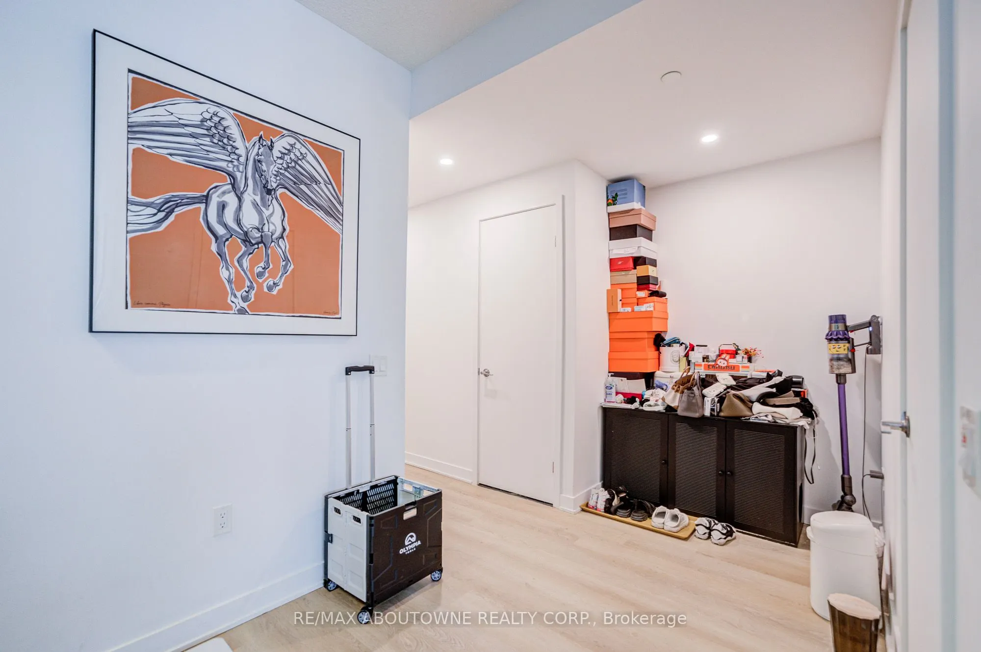 125 Blue Jays Way #4909