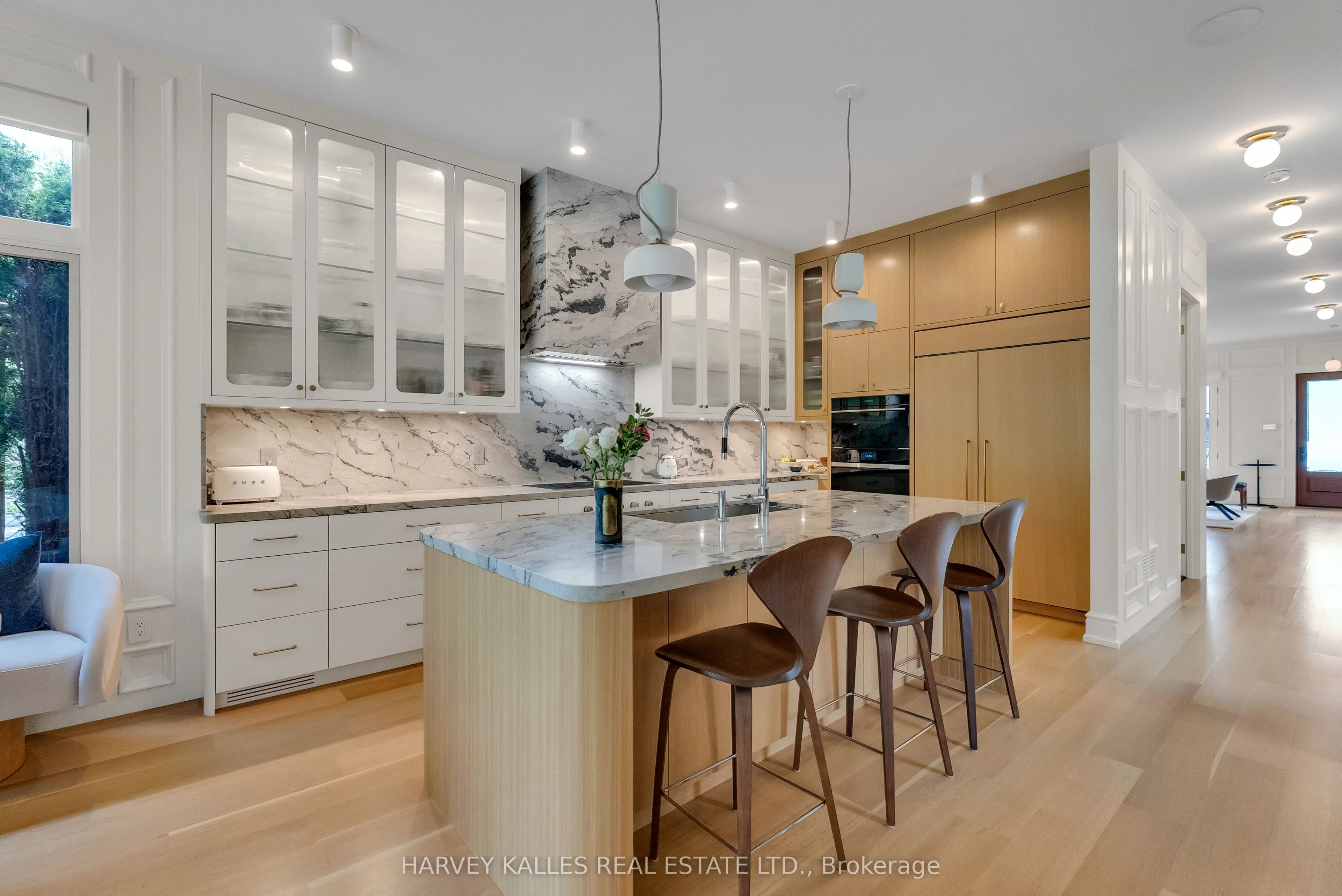 82 Sherwood Avenue