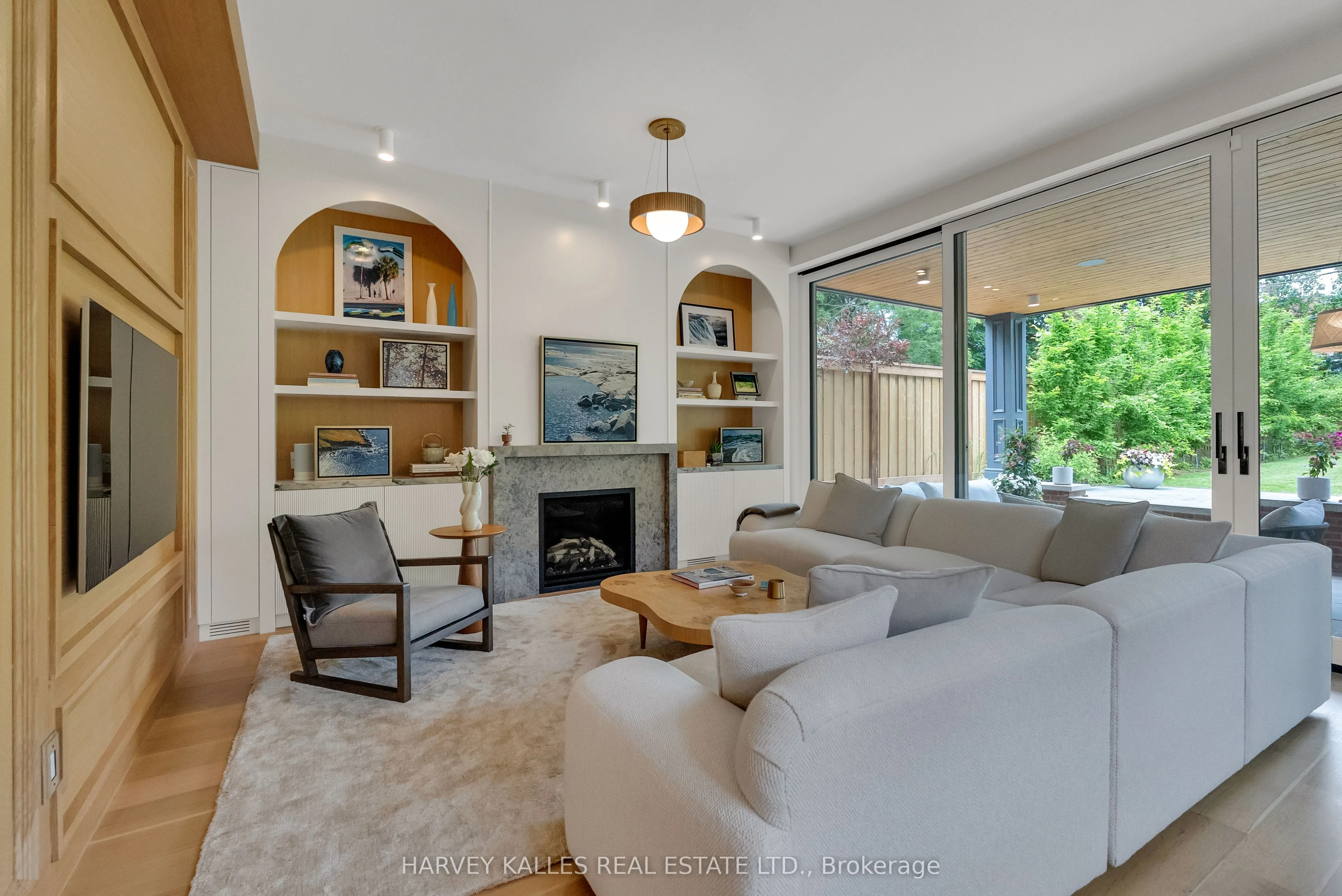 82 Sherwood Avenue